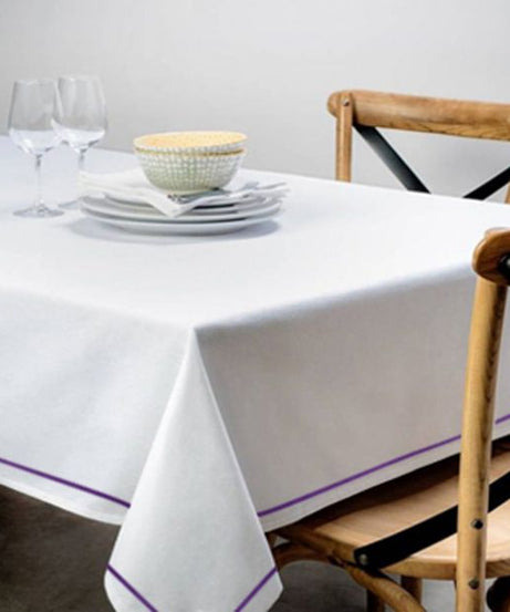 Single Embroidery Border Sateen Poly Cotton Solid Table Cloth