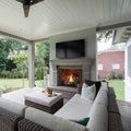 Majestic Courtyard 55K BTU 36-Inch Traditional Outdoor Natural Gas Fireplace (No Refractory) [ODCOUG-36NR] (SAK74218)