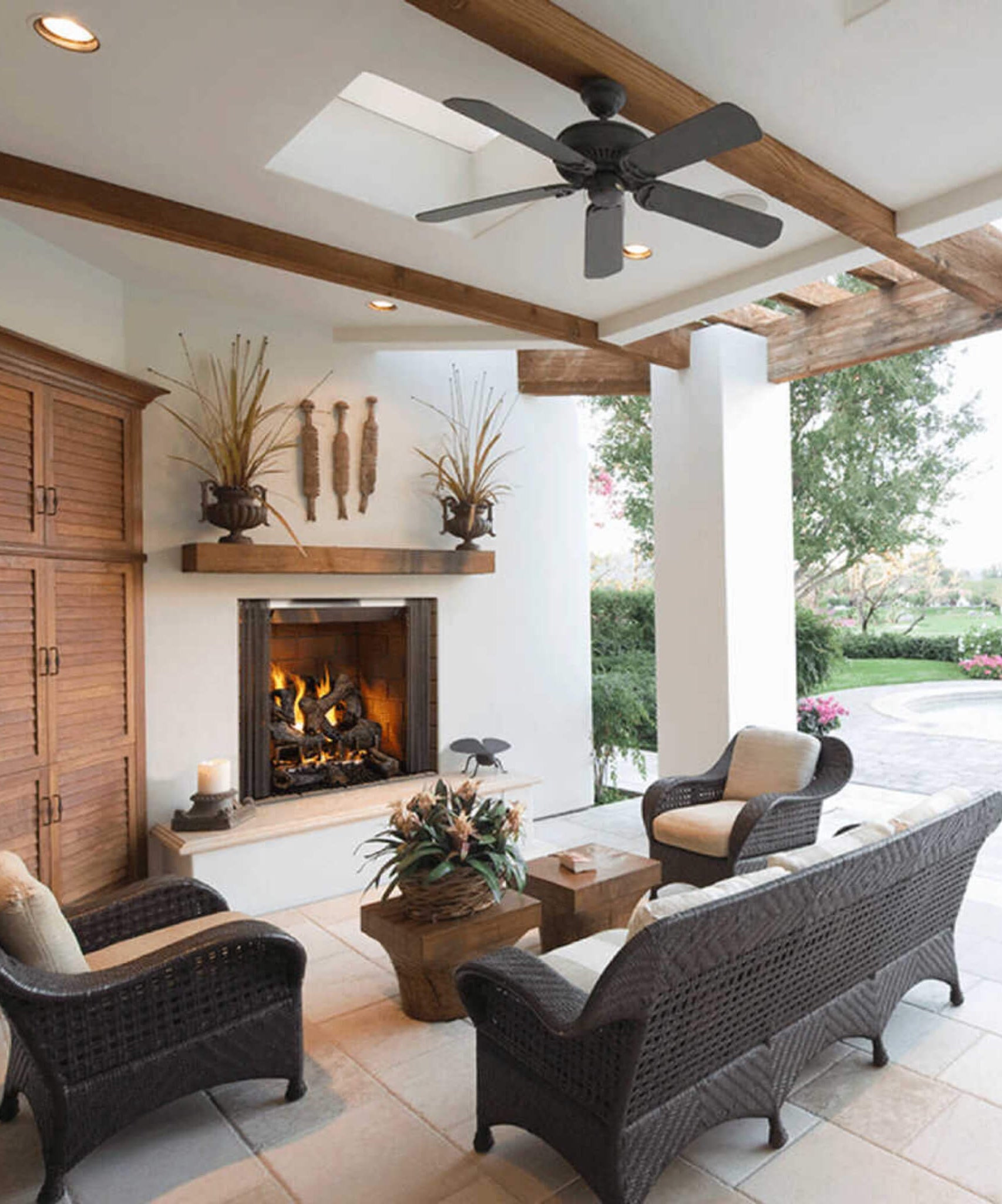 Majestic Castlewood 42-Inch Outdoor Wood Burning Fireplace [ODCASTLEWD-42-B] (SAK32468)