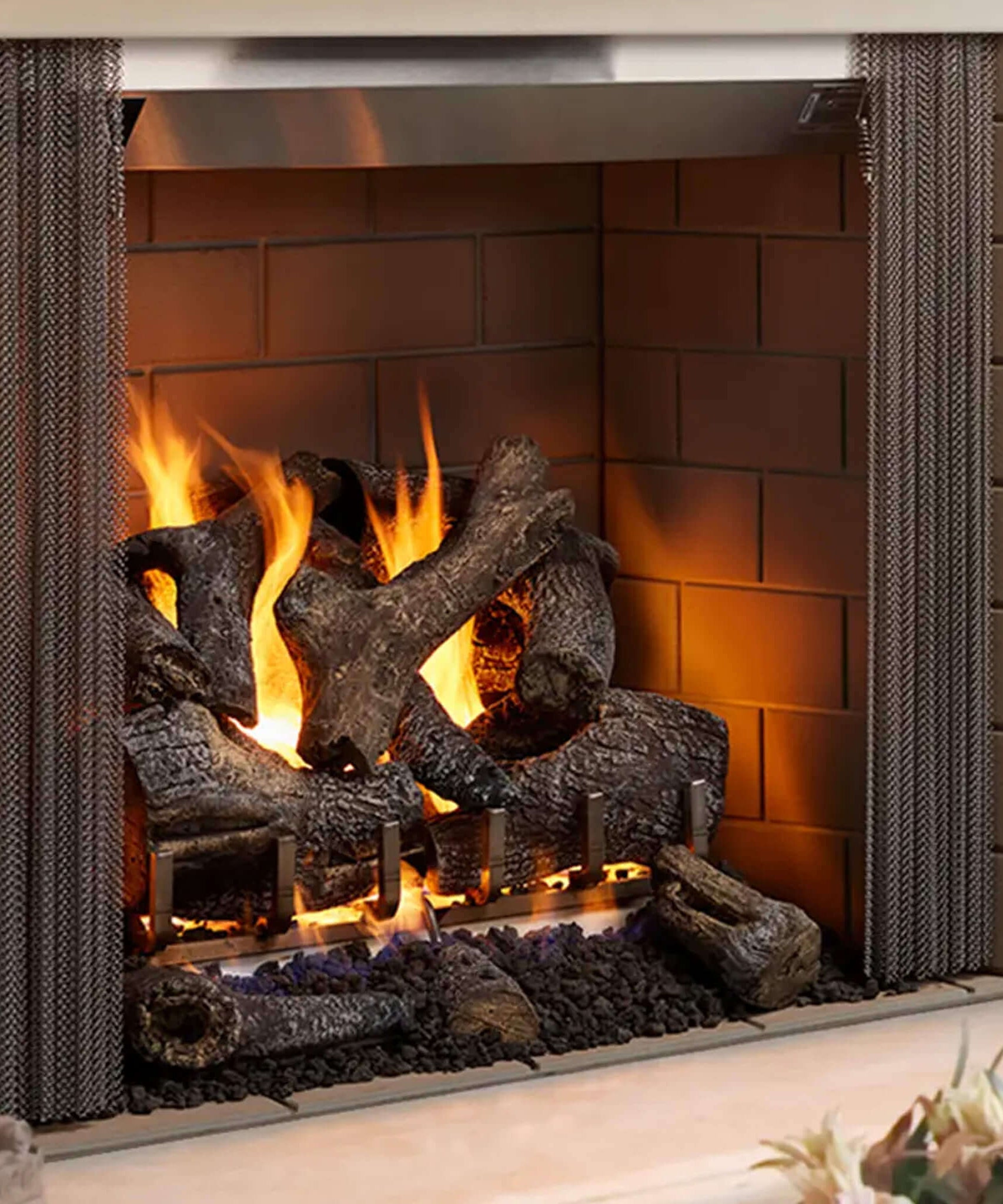 Majestic Castlewood 42-Inch Outdoor Wood Burning Fireplace [ODCASTLEWD-42-B] (SAK32468)