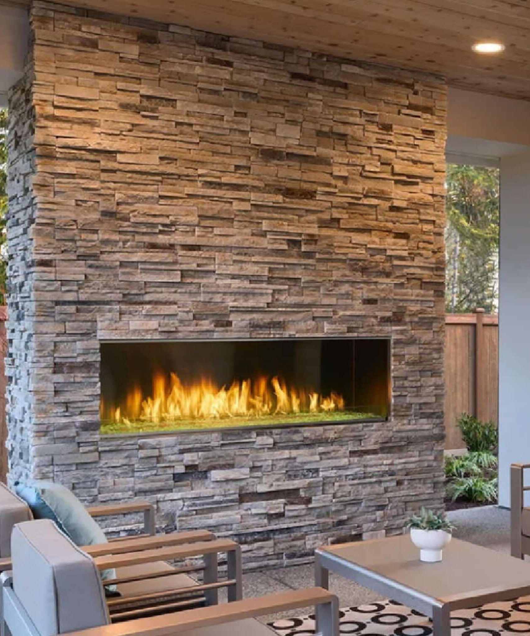 Majestic Lanai 48-Inch Single Sided Linear Outdoor Gas Fireplace [ODLANAIG-48] (SAK95127)