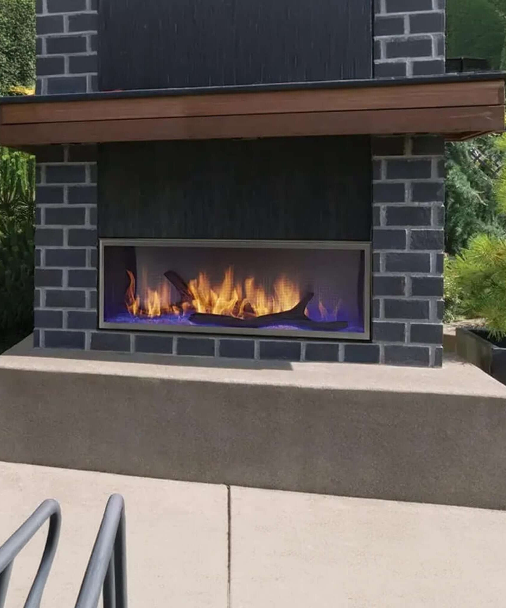 Majestic Lanai 48-Inch Single Sided Linear Outdoor Gas Fireplace [ODLANAIG-48] (SAK95127)