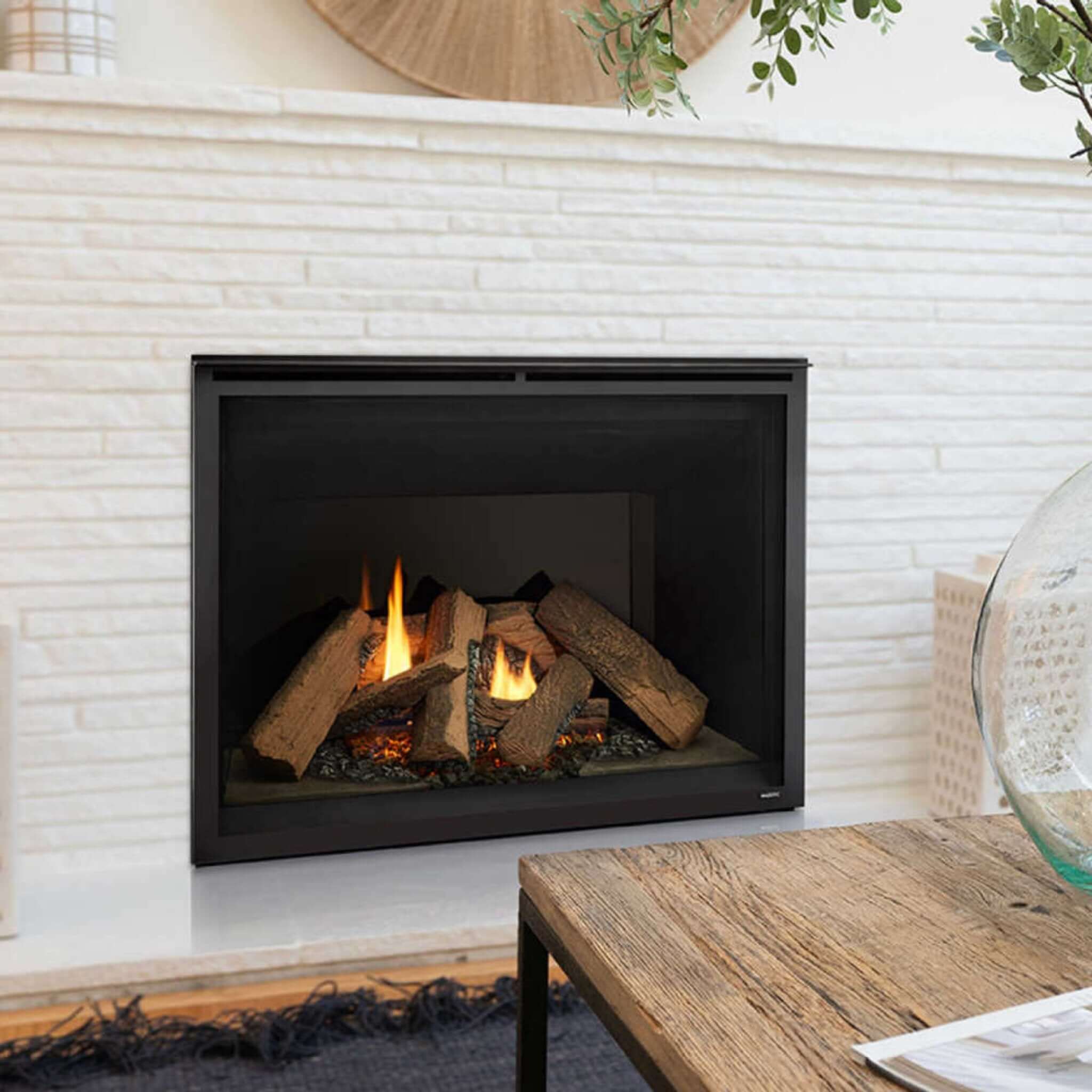 Majestic Meridian 36-Inch Direct Vent Fireplace [MER36N/L] (SAK36135)