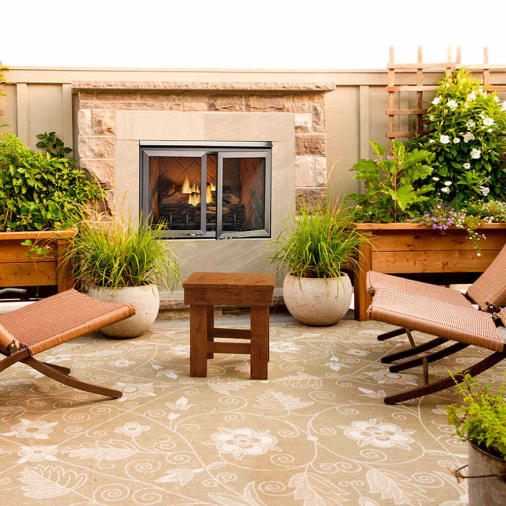 Majestic Vesper 42-Inch Traditional Concrete Refractory Outdoor Gas Fireplace [VOFB42-T] (SAK61435)