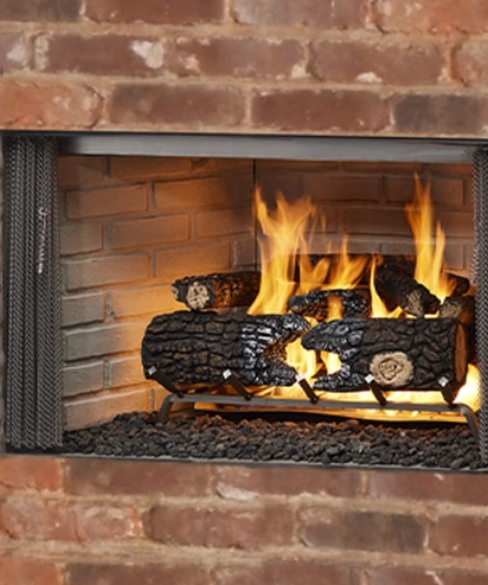 Majestic Villawood 42-Inch Traditional Refractory Outdoor Wood Burning Fireplace [ODVILLA-42T-B] (SAK14358)