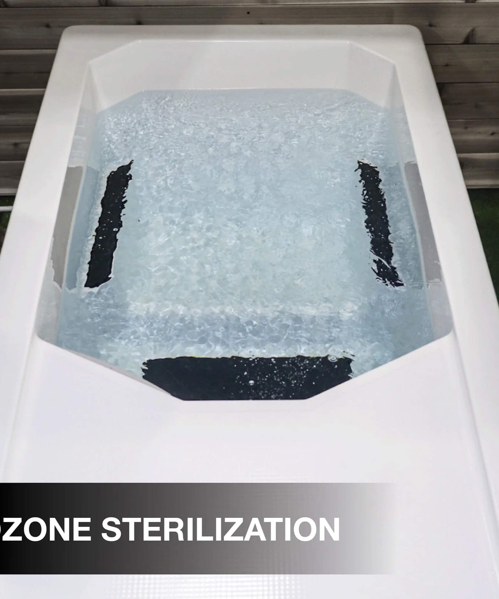 CSC 1000 Premium Cold Plunge Spa Tub With Built-In Ozone And Multi-Coloured Exterior Lighting (SAK37605)