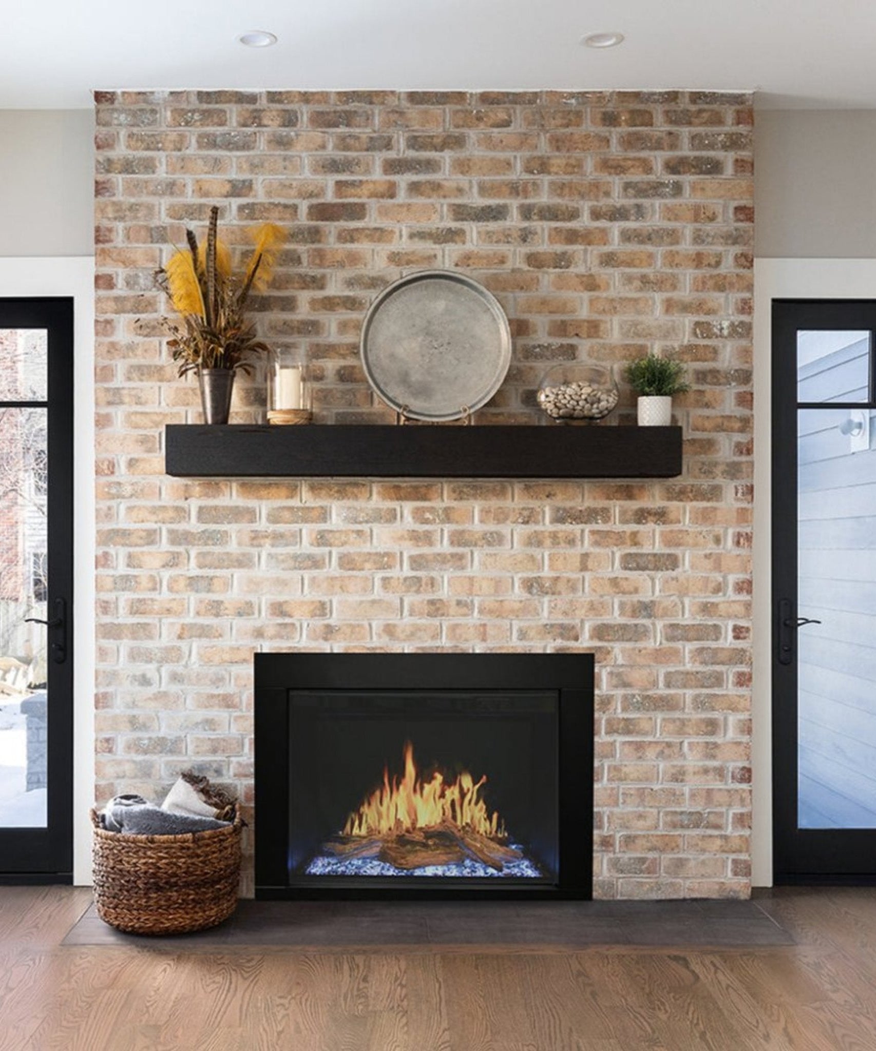 Modern Flames Orion Traditional 26-Inch Heliovision Electric Fireplace [OR26-TRAD] (SAK51873)