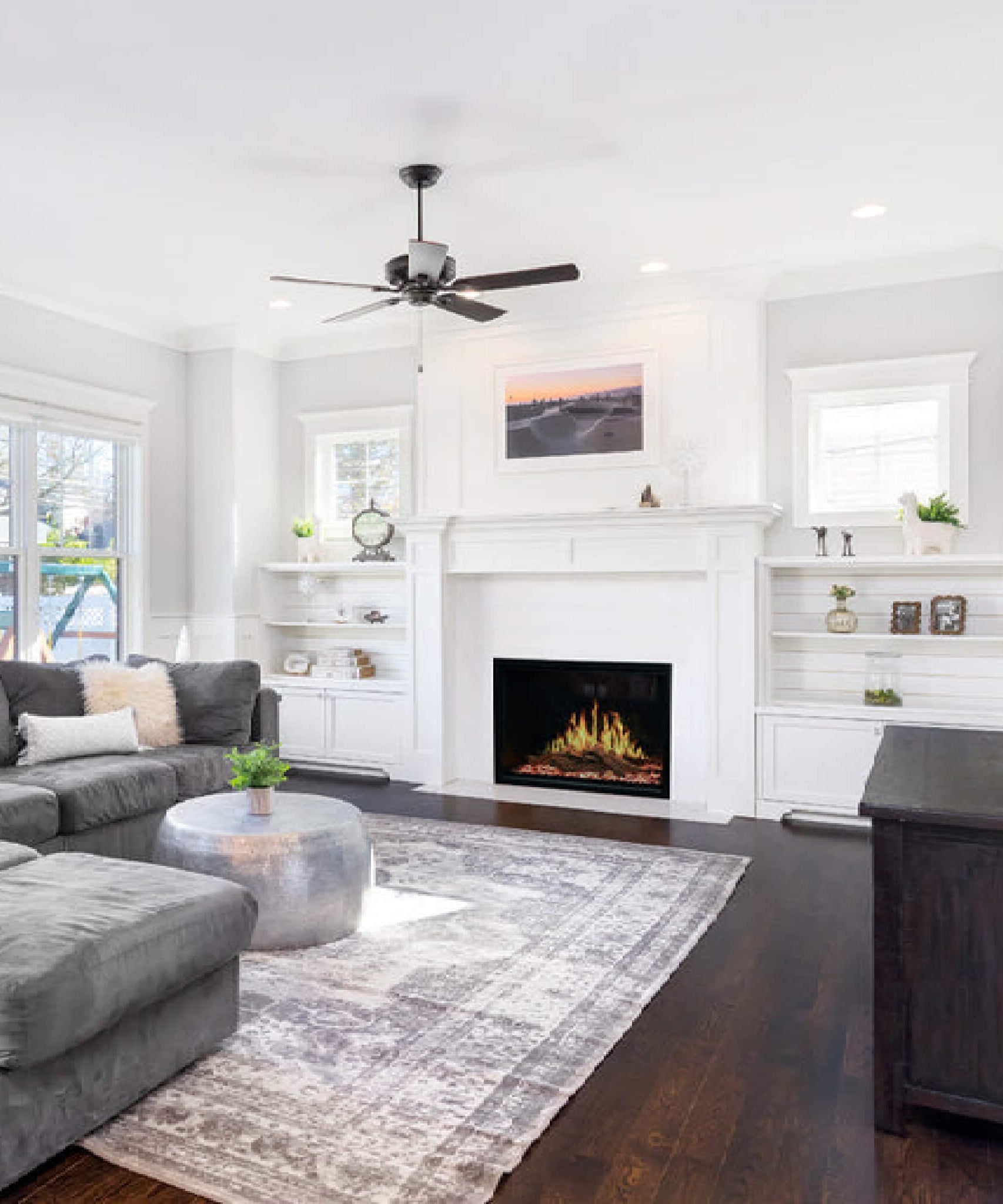 Modern Flames Orion Traditional 54-Inch Heliovision Electric Fireplace [OR54-TRAD] (SAK74620)