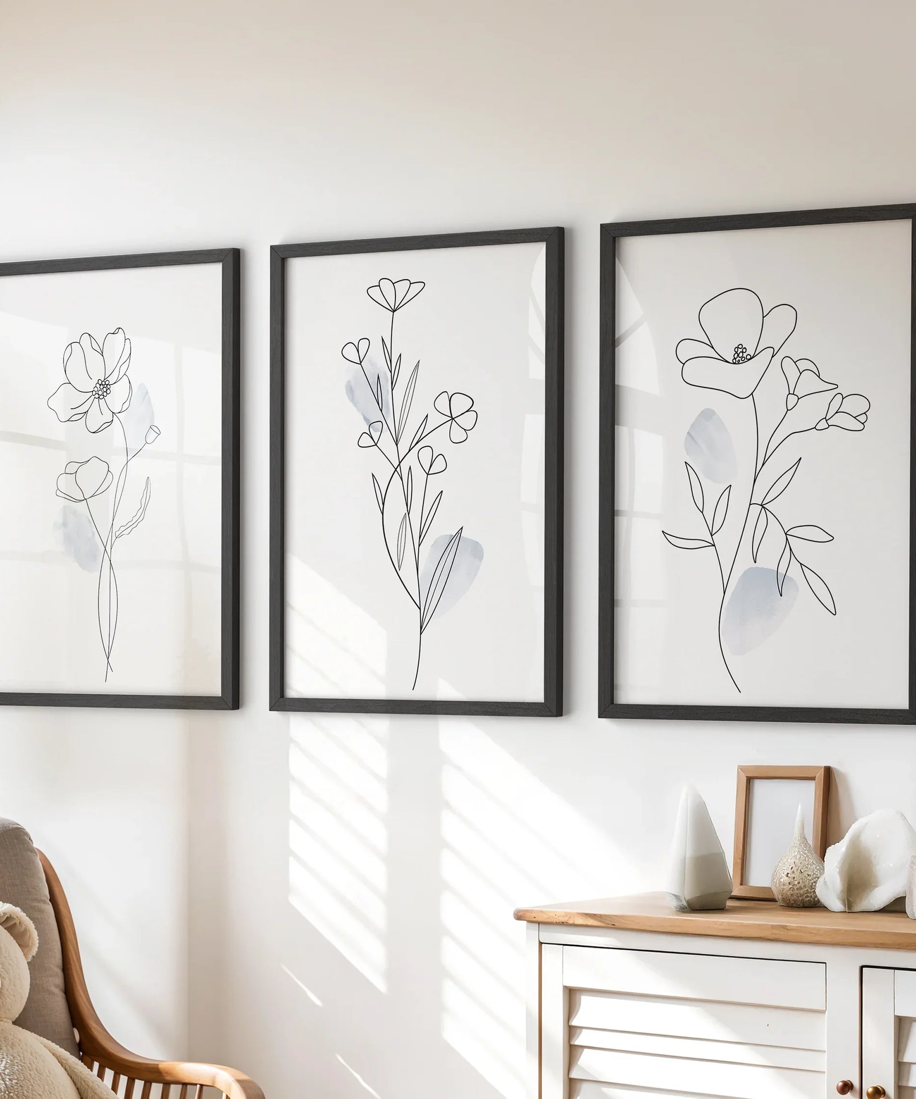 Black and White Botanical Prints. Modern Minimalist Line Art