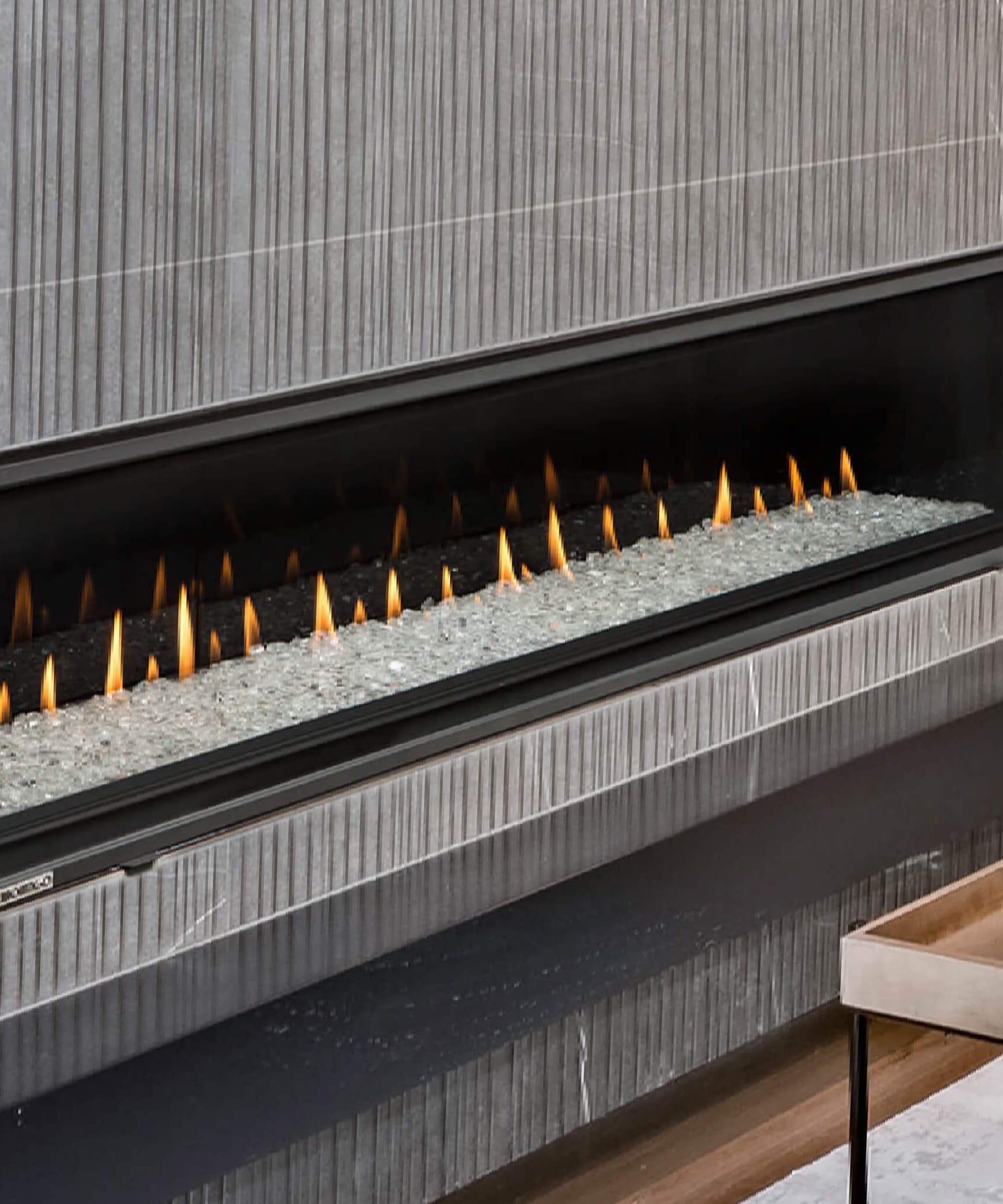 Montigo DelRay Full Load Direct Vent Linear Natural Gas Fireplace With Remote Controlled Fans [DRL36/48/7213NI-2] (SAK56384)