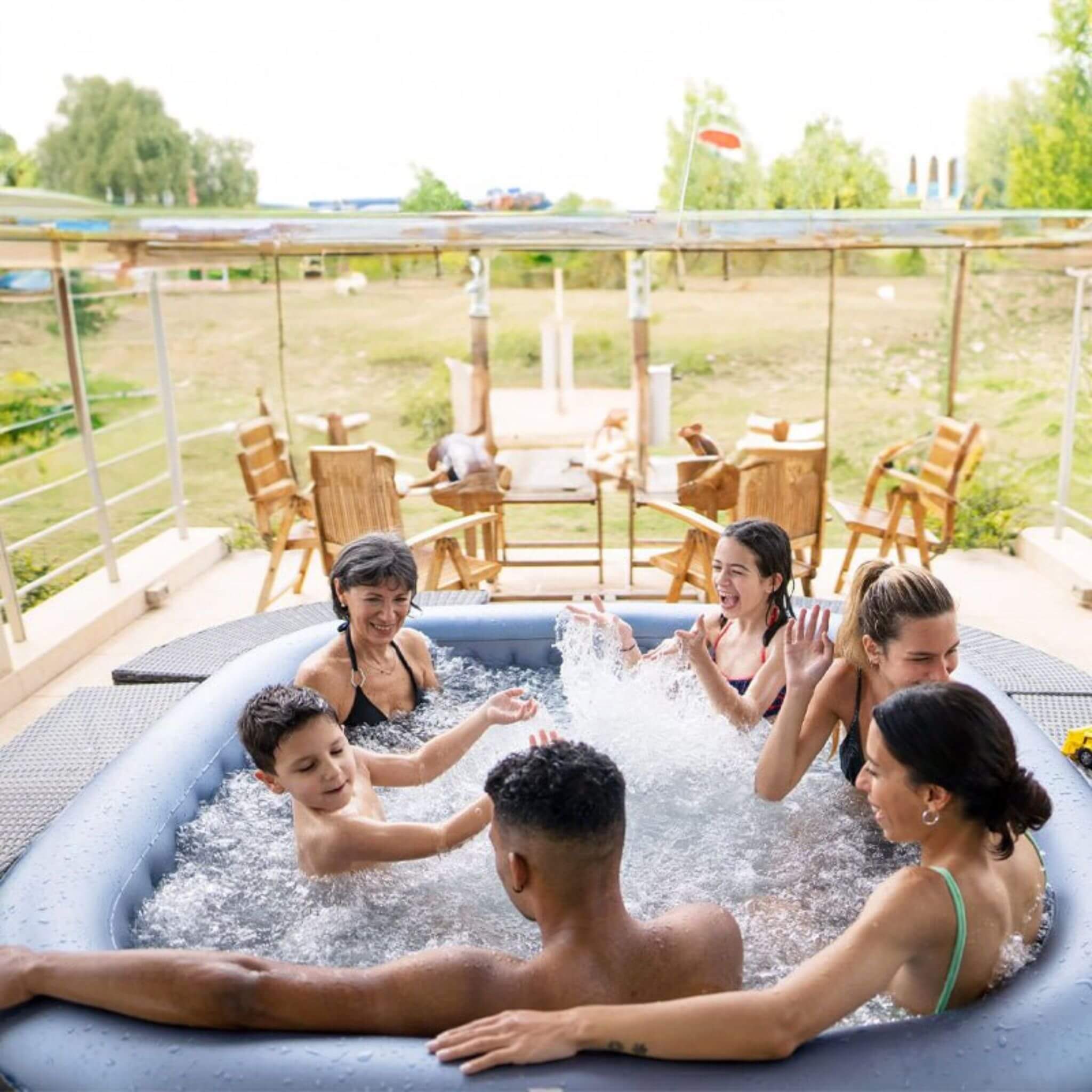 MSpa Tekapo Comfort Series Six-Person Inflatable Square Bubble Spa Hot Tub With 132 Bubble Jets [C-TE062] (SAK80641)