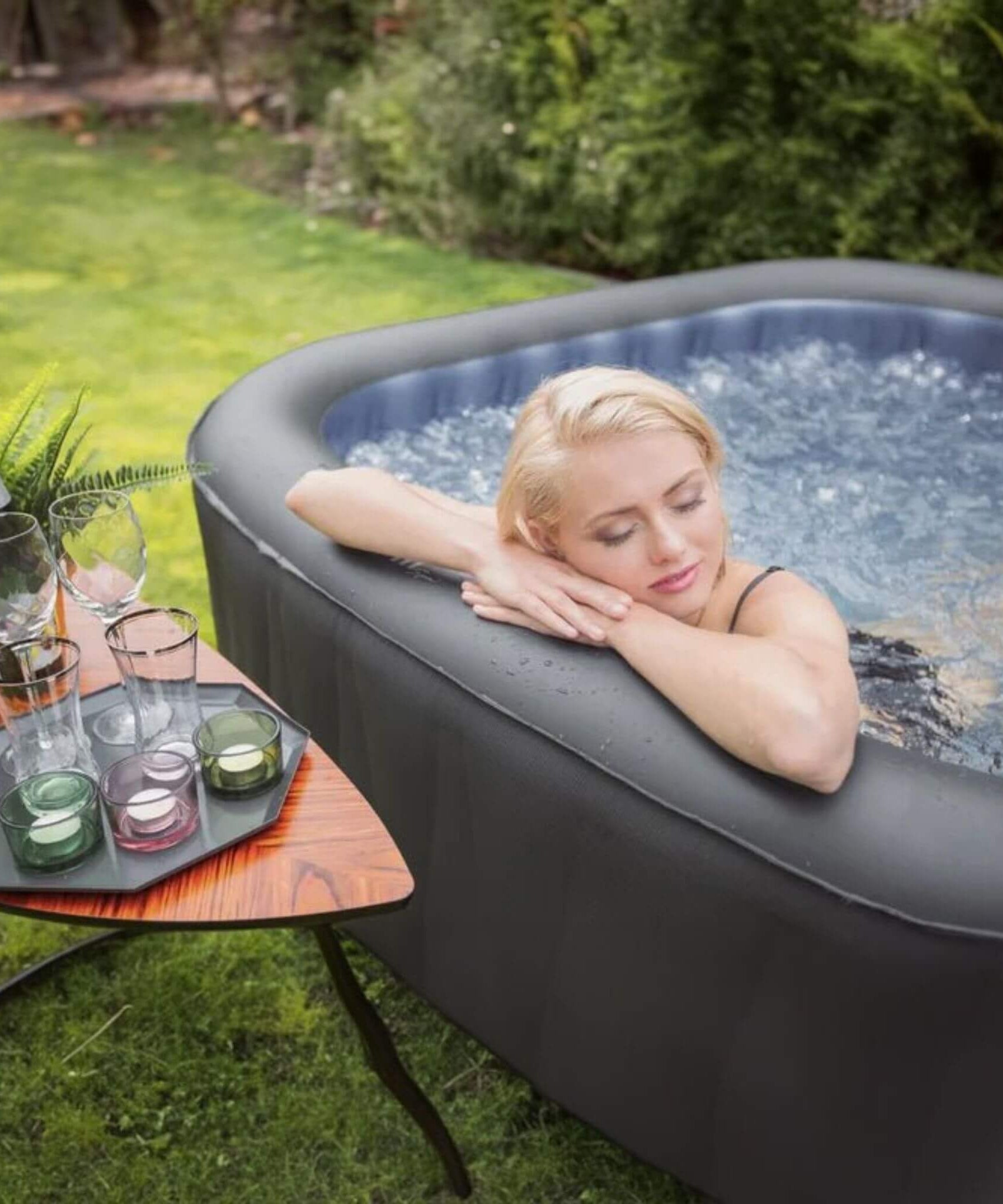 MSpa Tekapo Comfort Series Six-Person Inflatable Square Bubble Spa Hot Tub With 132 Bubble Jets [C-TE062] (SAK80641)
