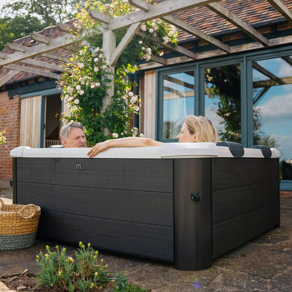 MSpa Oslo Supreme 6-Person 120 Jets Square Spa W/ LED Lights & Integrated App Control [F-OS063W] (SAK93516)