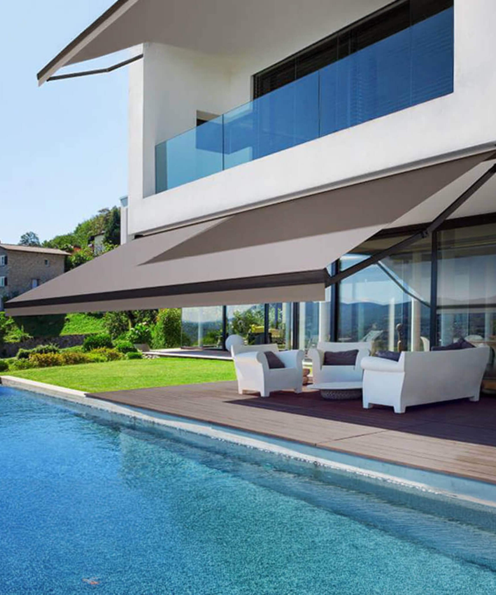 Multiple Awnings Brasilia Athena Retractable Sun Shade Awning [Made-To-Order] (SAK43179)