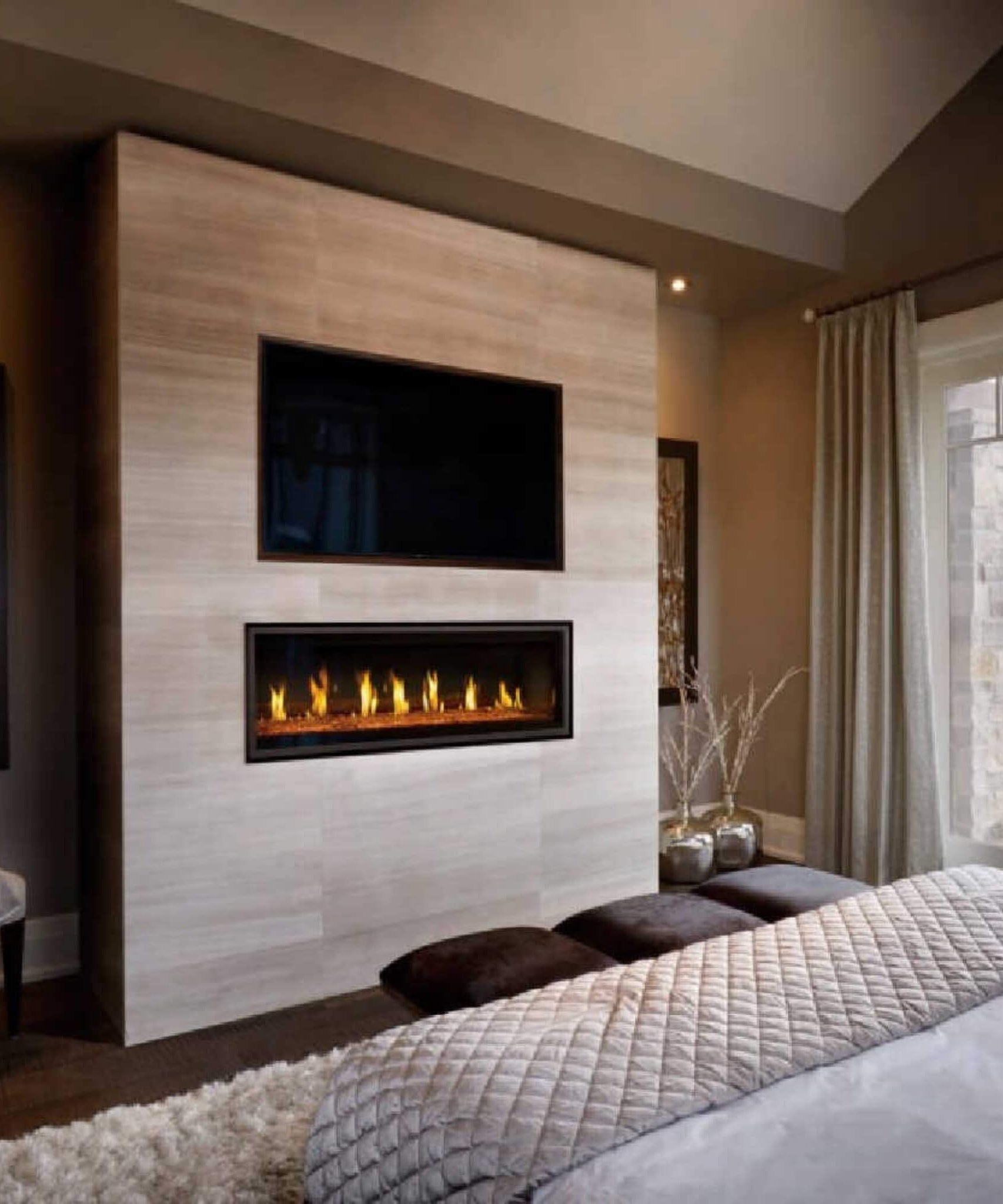 Napoleon Vector 50 Single-Sided 65-Inch Direct Vent Electronic Natural Gas Fireplace With Night Light System [LV50N-2] (SAK29481)