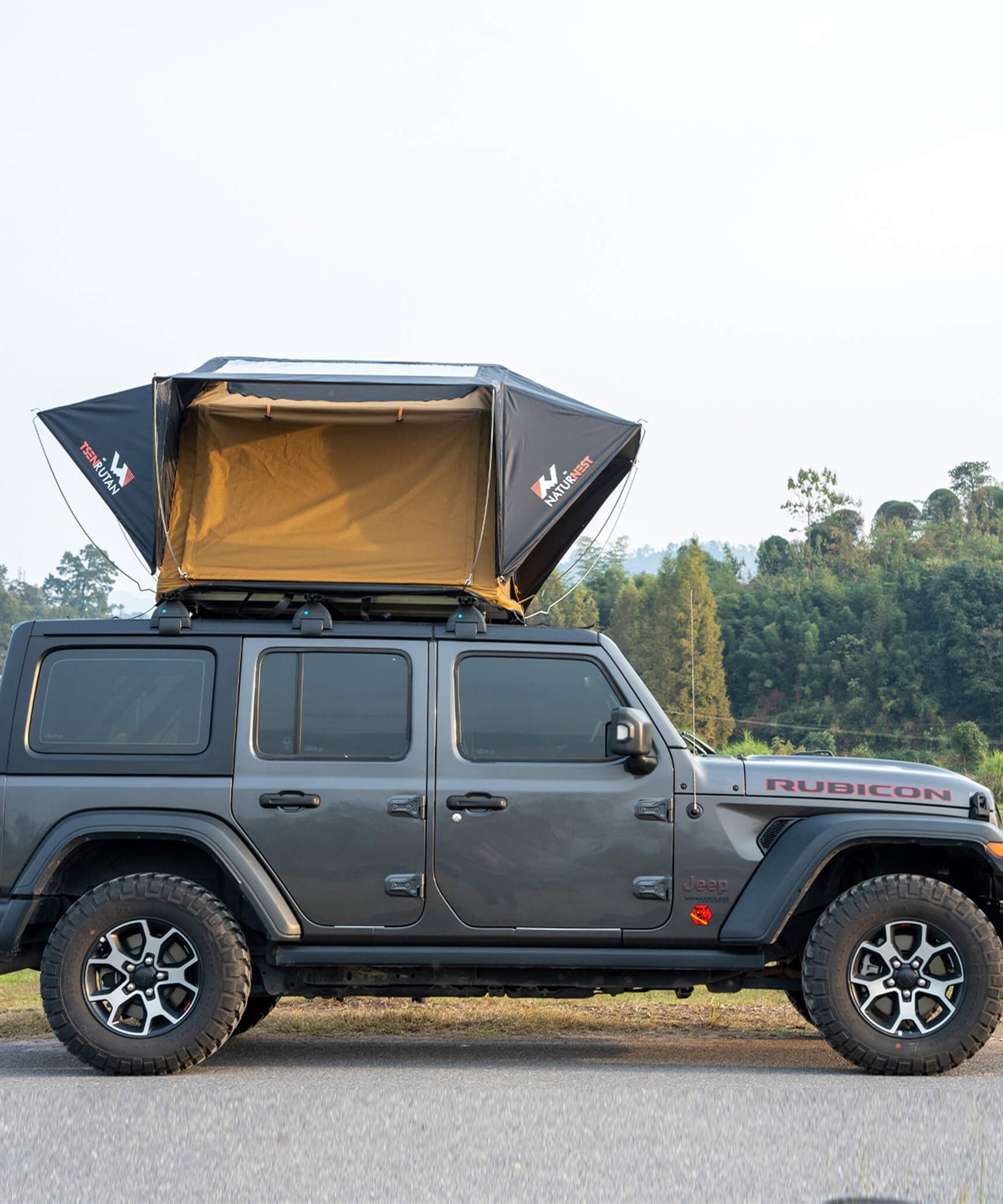 Naturnest Andromeda Khaki Soft-Shell Rooftop Tent With Large Panoramic Skylight & YKK Doors (SAK72384)