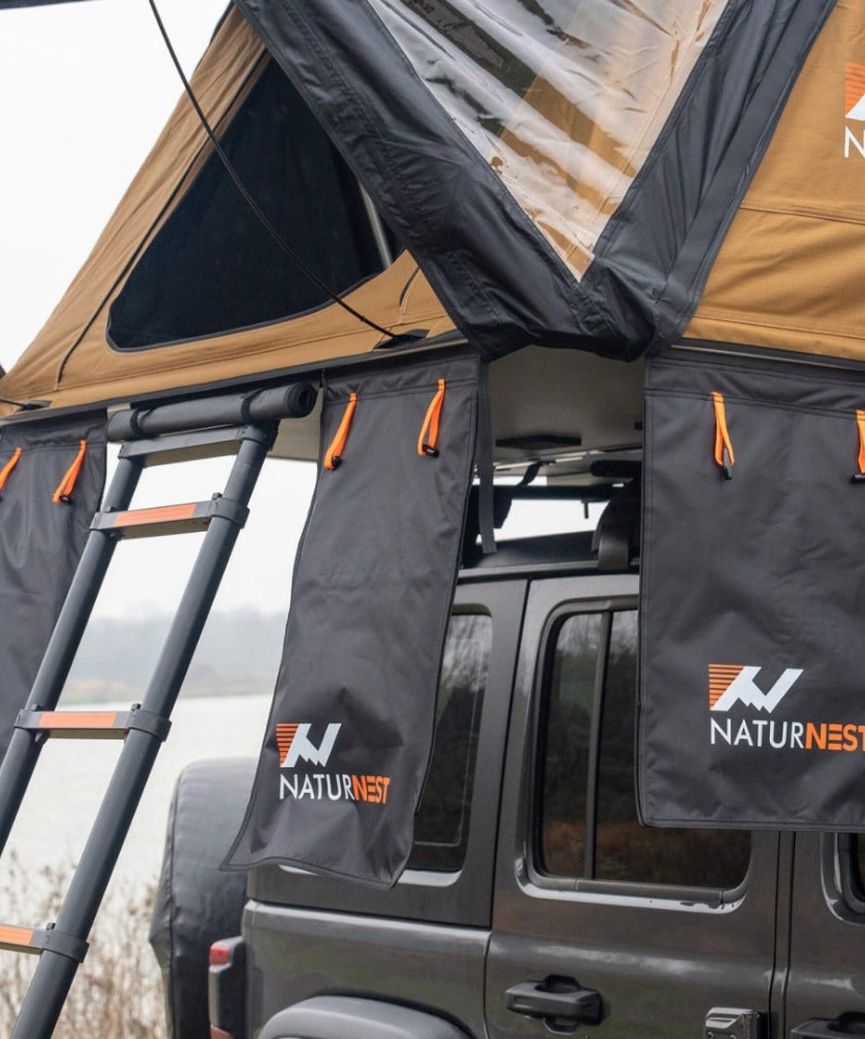 Naturnest Sirius 2 Premium 2XL 3-Person Clamshell Rooftop Tent (SAK91382)