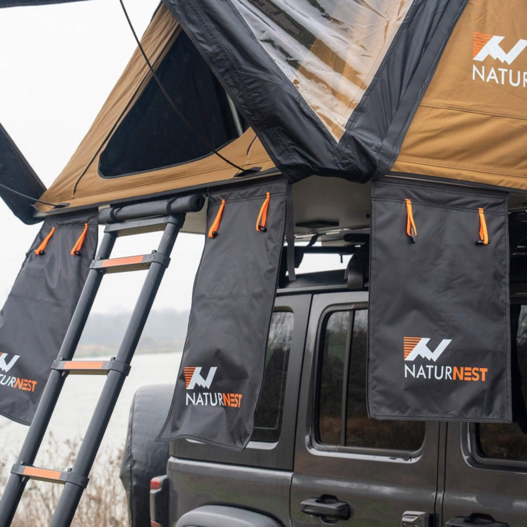 Naturnest Sirius 2 Premium 2XL 3-Person Clamshell Rooftop Tent (SAK91382)