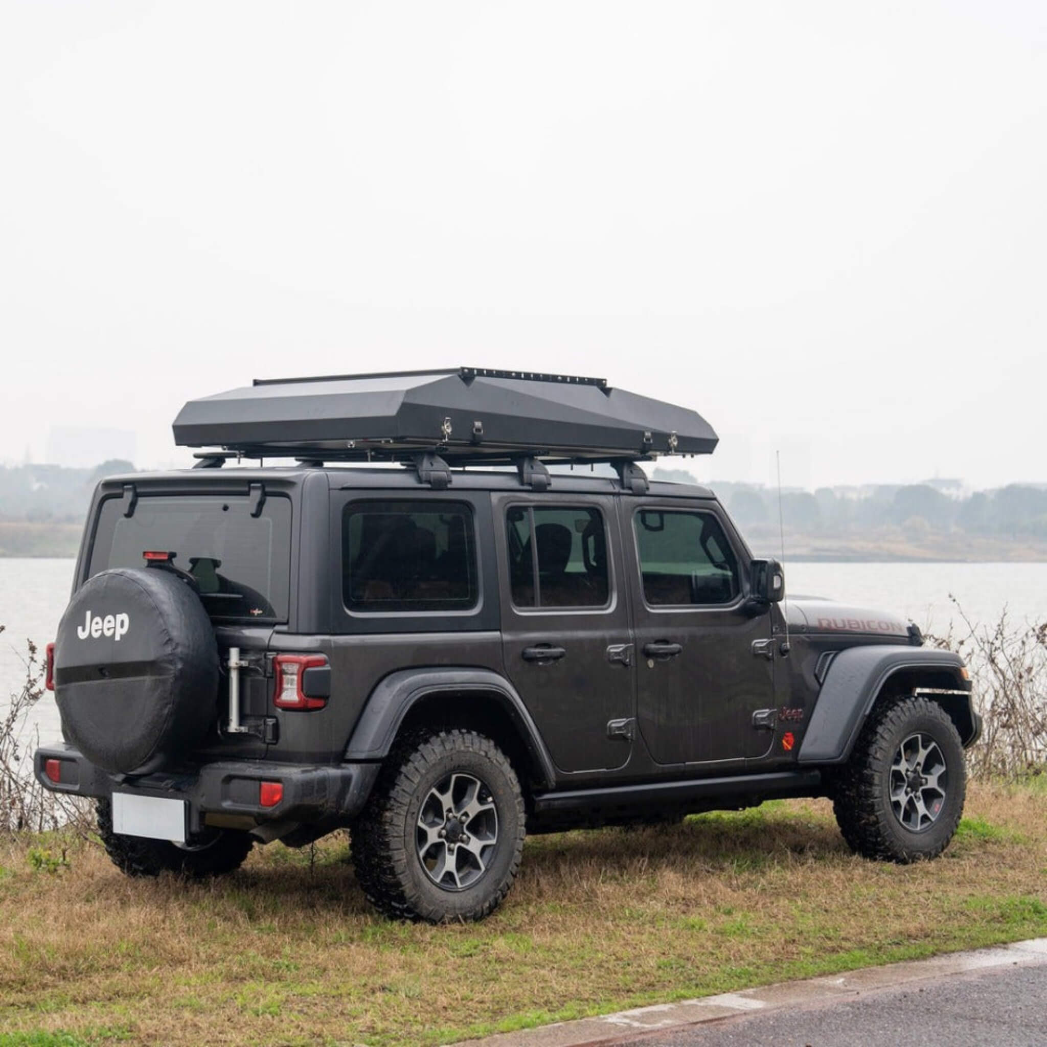 Naturnest Sirius 2 Premium 2XL 3-Person Clamshell Rooftop Tent (SAK91382)