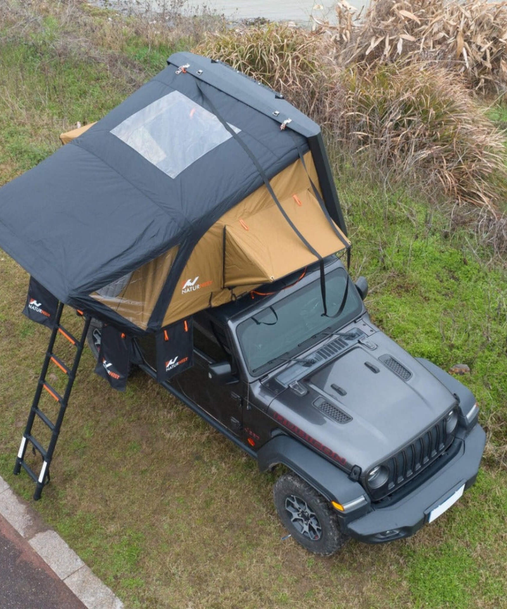 Naturnest Sirius 2 Premium 2XL 3-Person Clamshell Rooftop Tent (SAK91382)