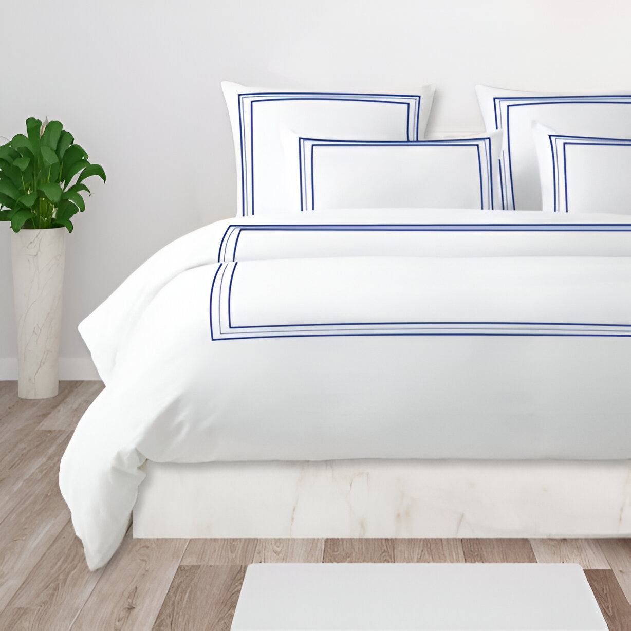 400TC Cotton Classic Embroidery Sateen Solid Duvet Cover Set
