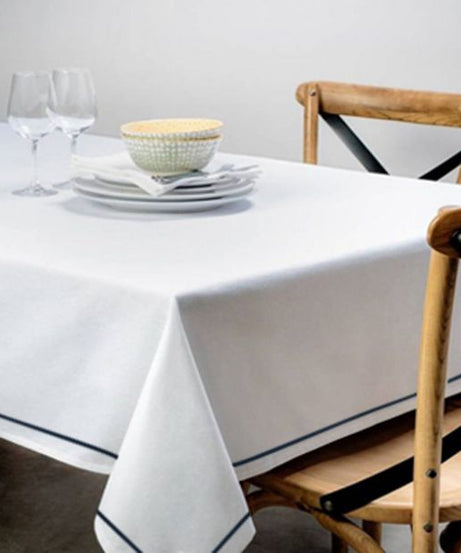 Single Embroidery Border Sateen Cotton Solid Table Cloth