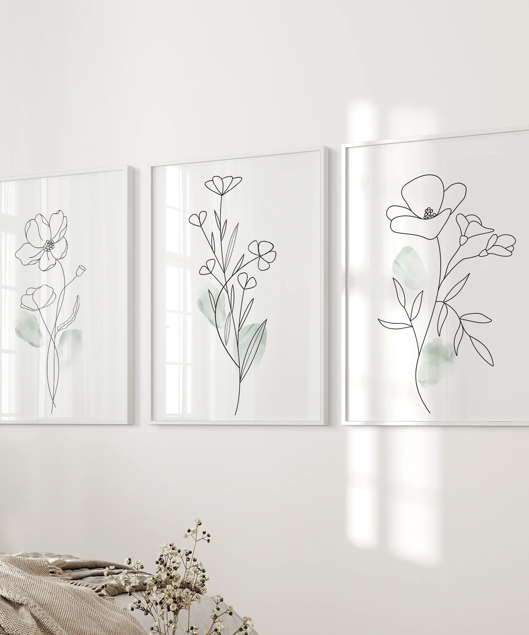 Modern Botanical Line Art Decor. 3 Piece Floral Print Set