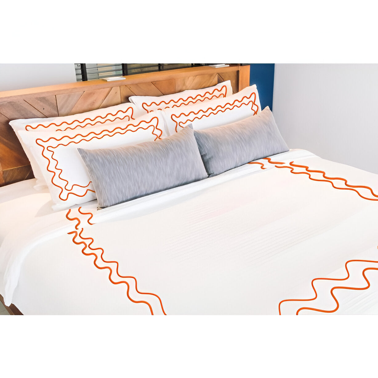 Double Wavy Embroidered Cotton Duvet Cover Set