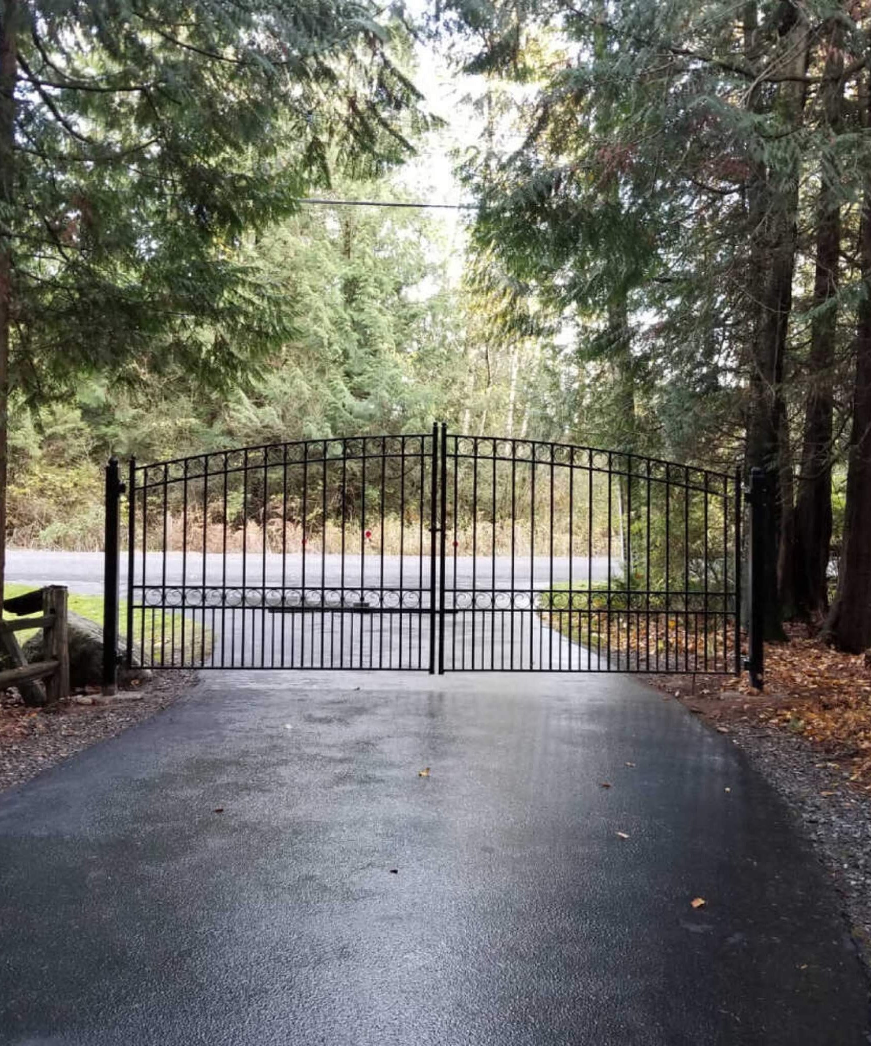 [12-18FT] Heavy-Duty Paris-Style Steel Premium Dual-Swing Driveway Gate (SAK97031)