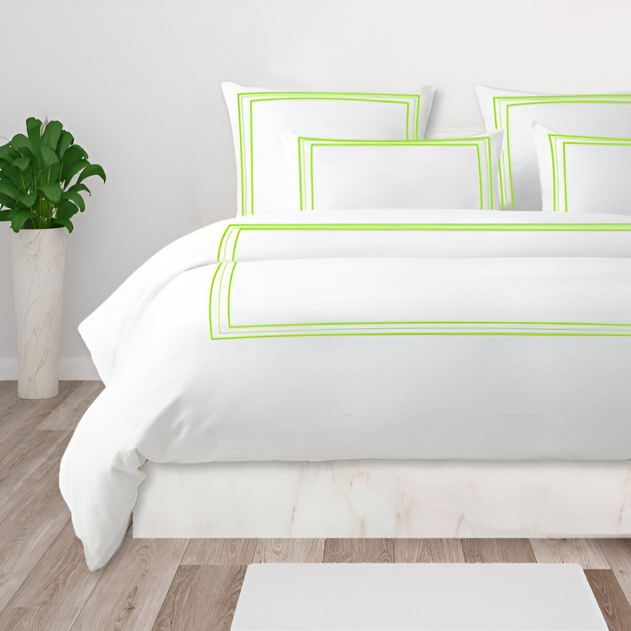 400TC Cotton Classic Embroidery Sateen Solid Duvet Cover Set