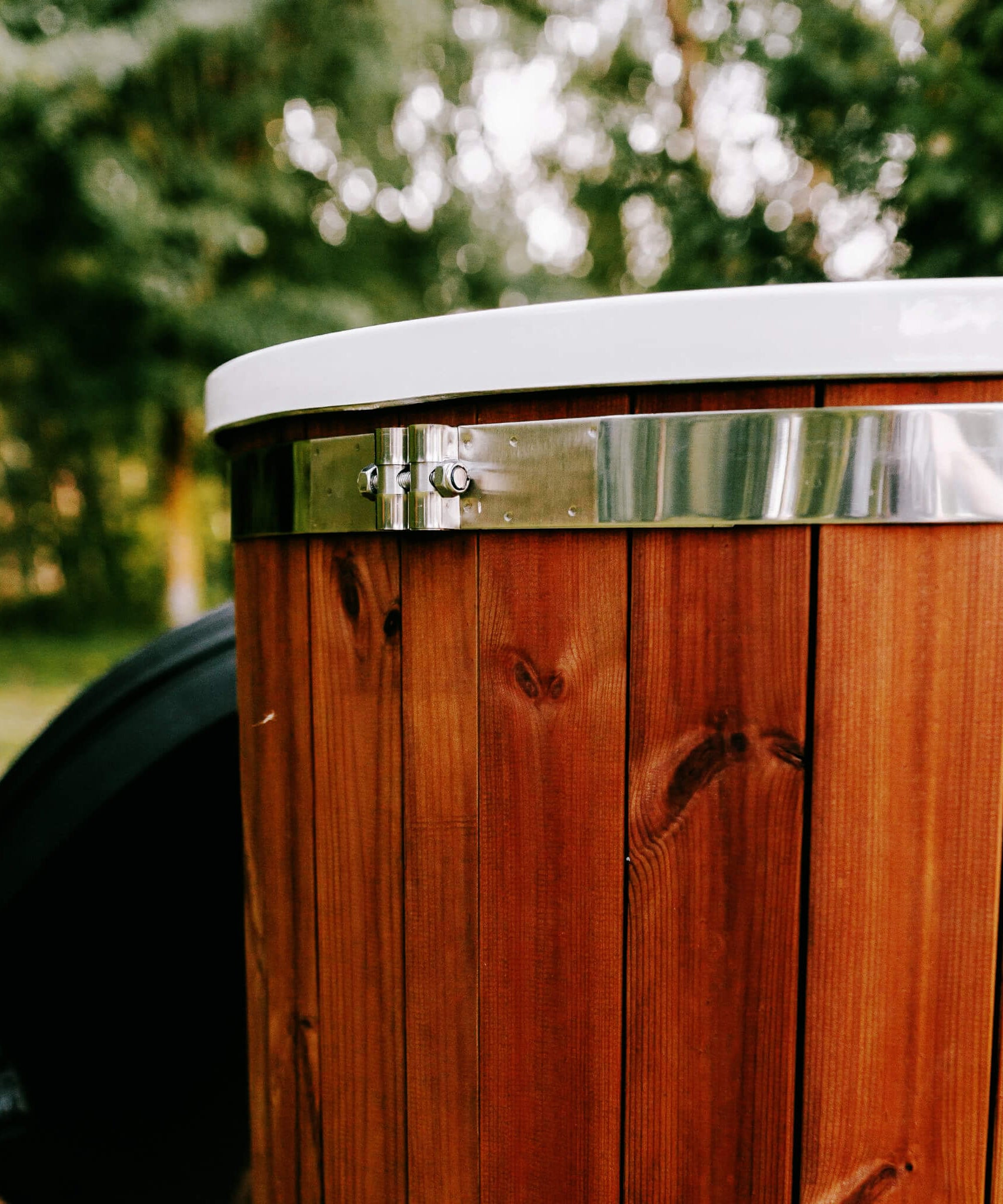 Premium 1-Person Fully-Assembled ThermoWood Cold Plunge Tub (SAK80914)