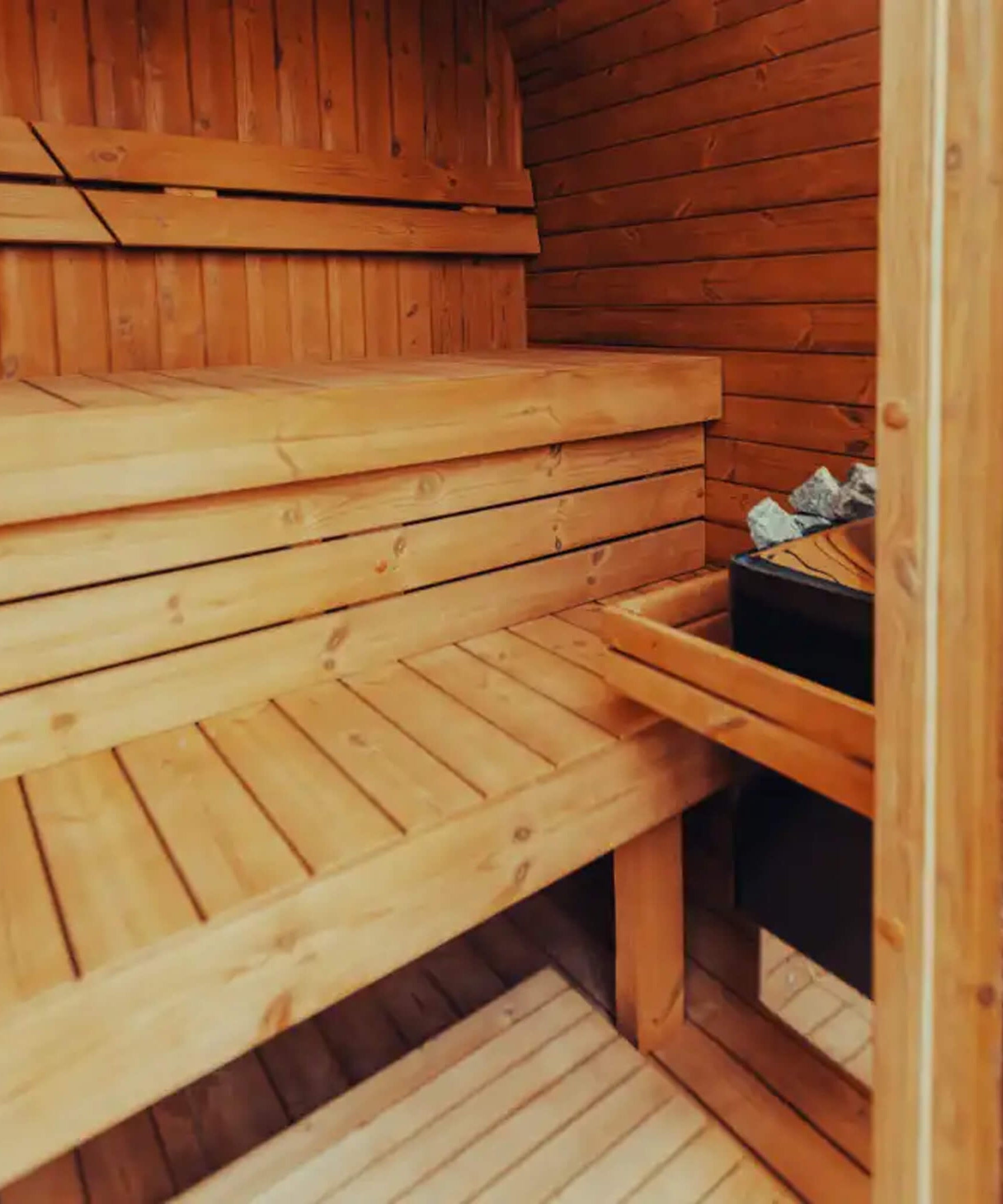 Premium 4-Person Outdoor Scandinavian ThermoWood Cube Sauna Kit With LED Lighting (SAK25470)
