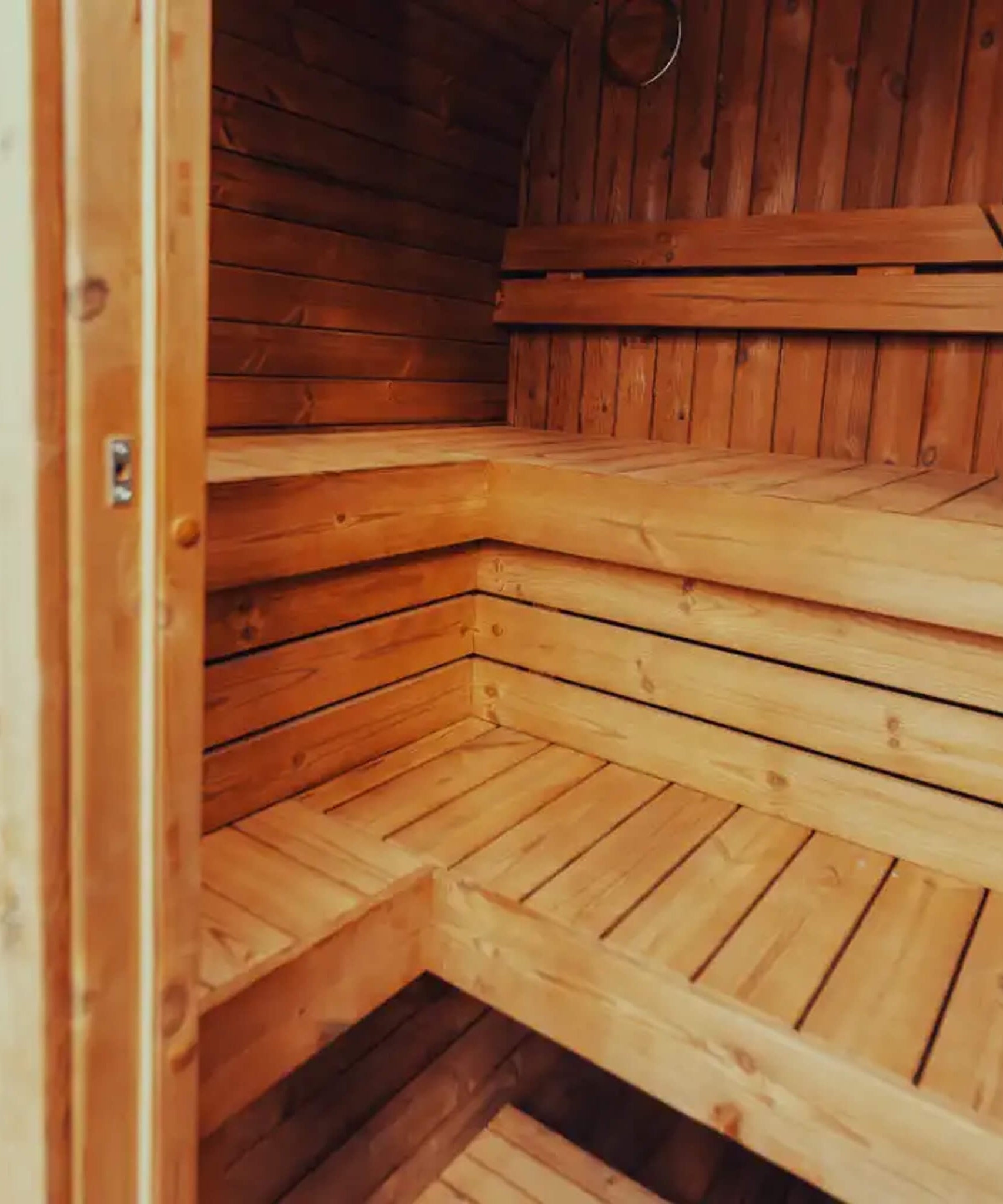 Premium 4-Person Outdoor Scandinavian ThermoWood Cube Sauna Kit With LED Lighting (SAK25470)