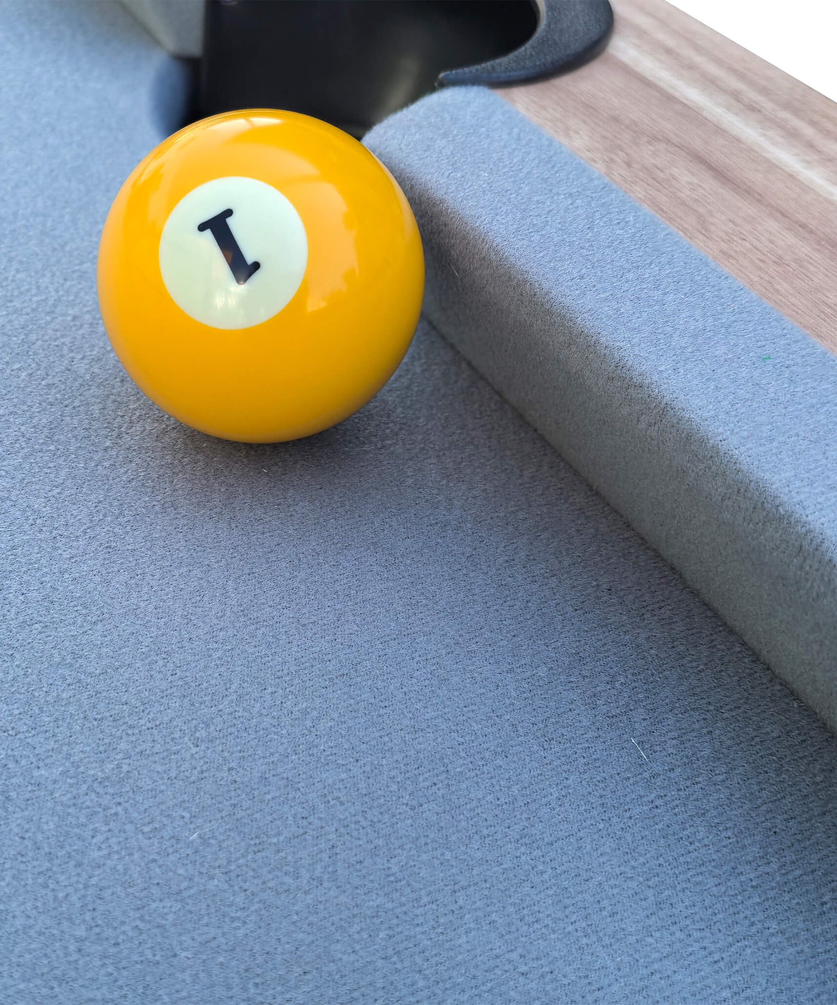 Premium 7FT Billiards Pool Wood Table for Home Game Rooms (SAK14517)