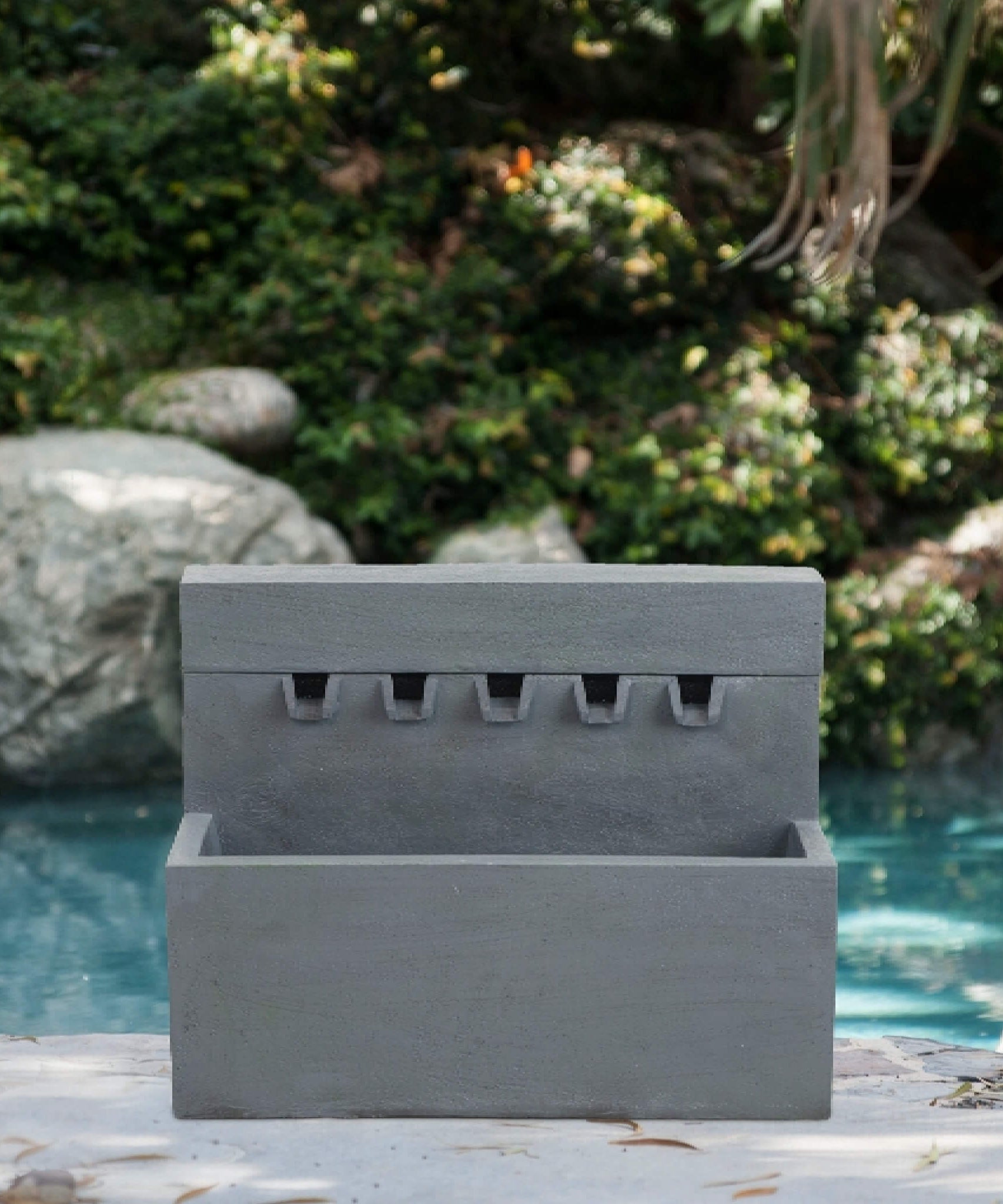 Alora Premium Outdoor Contemporary Modern Rectanglar Decorative Water Fountain, Gray (SAK09215)