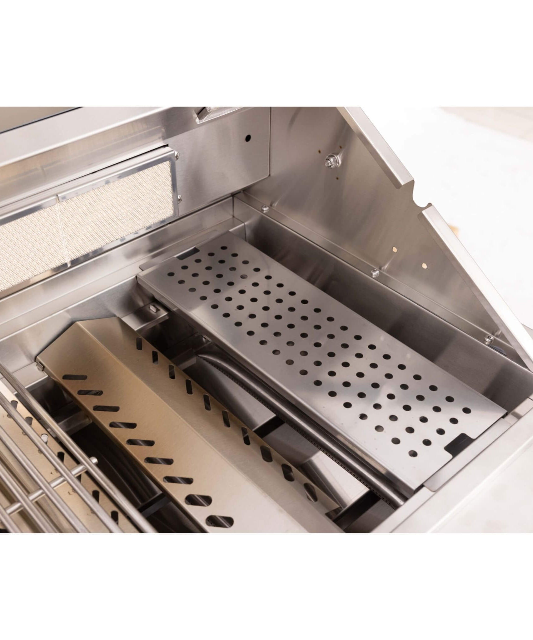 Premium Outdoor Kitchen With 32-Inch 60K BTU Built-In Stainless Steel LPG Gas Grill, Door And Drawer Combo And Stainless Steel Ice Box (SAK98661)