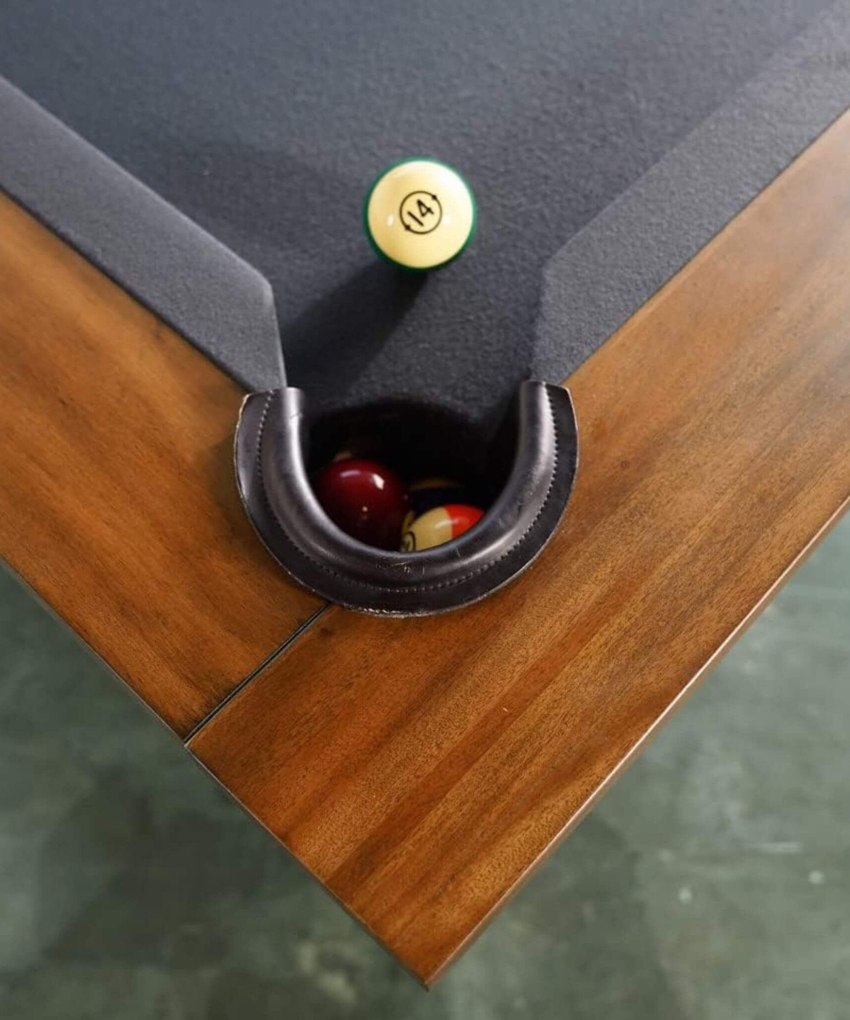 8FT Premium Professional Presli Slate Native Acacia Solid Wood Billiard Pool Table With Custom Table Cloth (SAK90428)