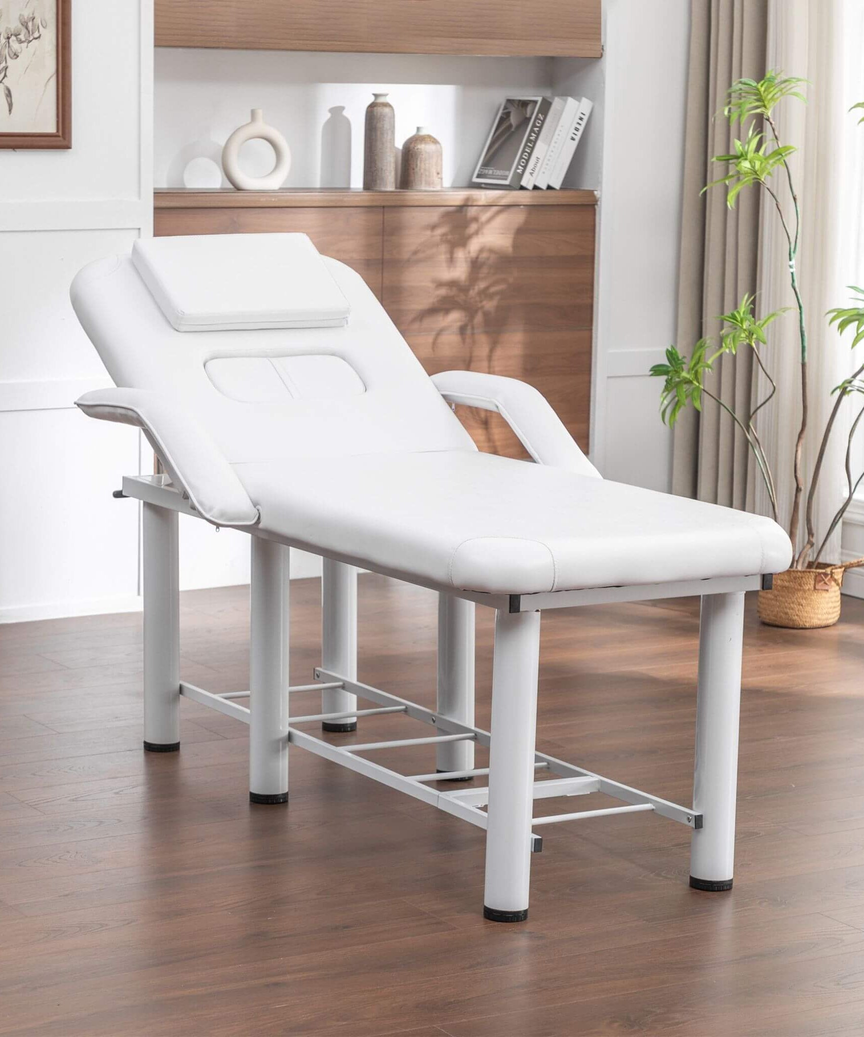 Professional Fully Adjustable Beauty Bed With Underbed Storage And Removable Cushions (SAK46813)