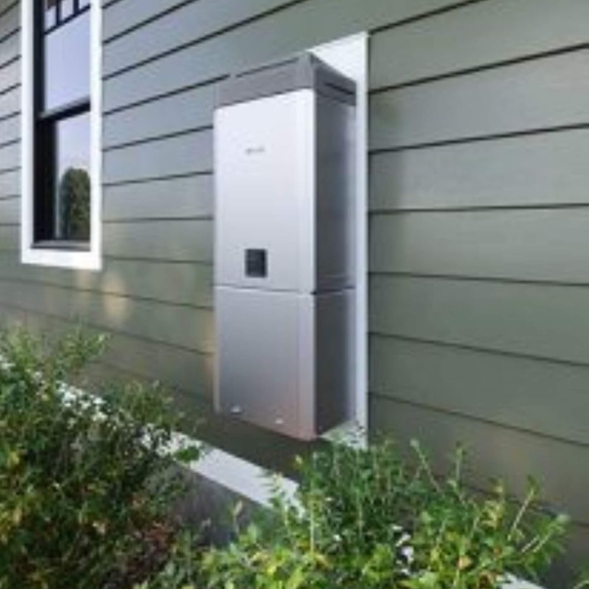 RN 9.0 GPM 160K BTU Condensing Tankless Water Heater With Wi-Fi (SAK63590)