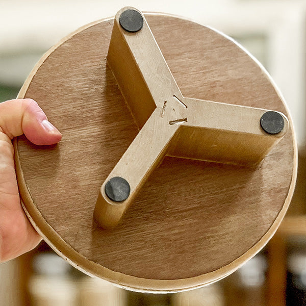 Runde Dekoständer aus Holz mit Steinplatte, 2er-Set