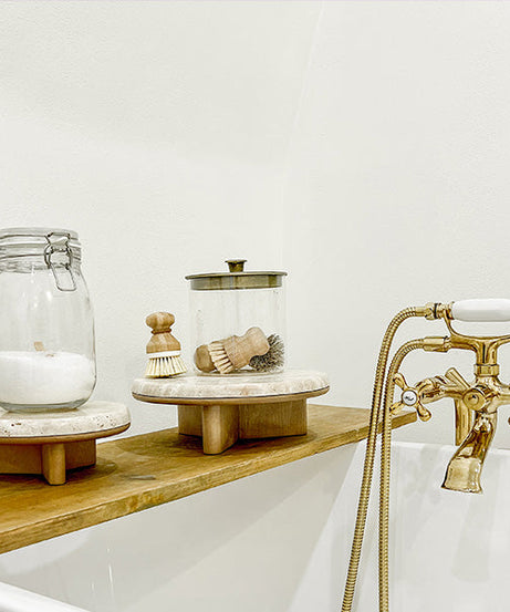 Runde Dekoständer aus Holz mit Steinplatte, 2er-Set