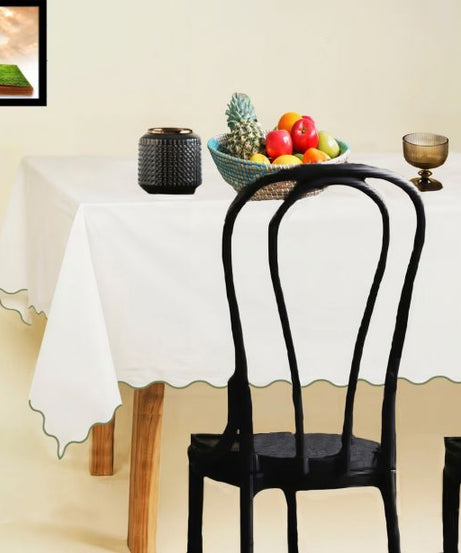 Waterproof Scallop Embroidery Polyester Table Cloth