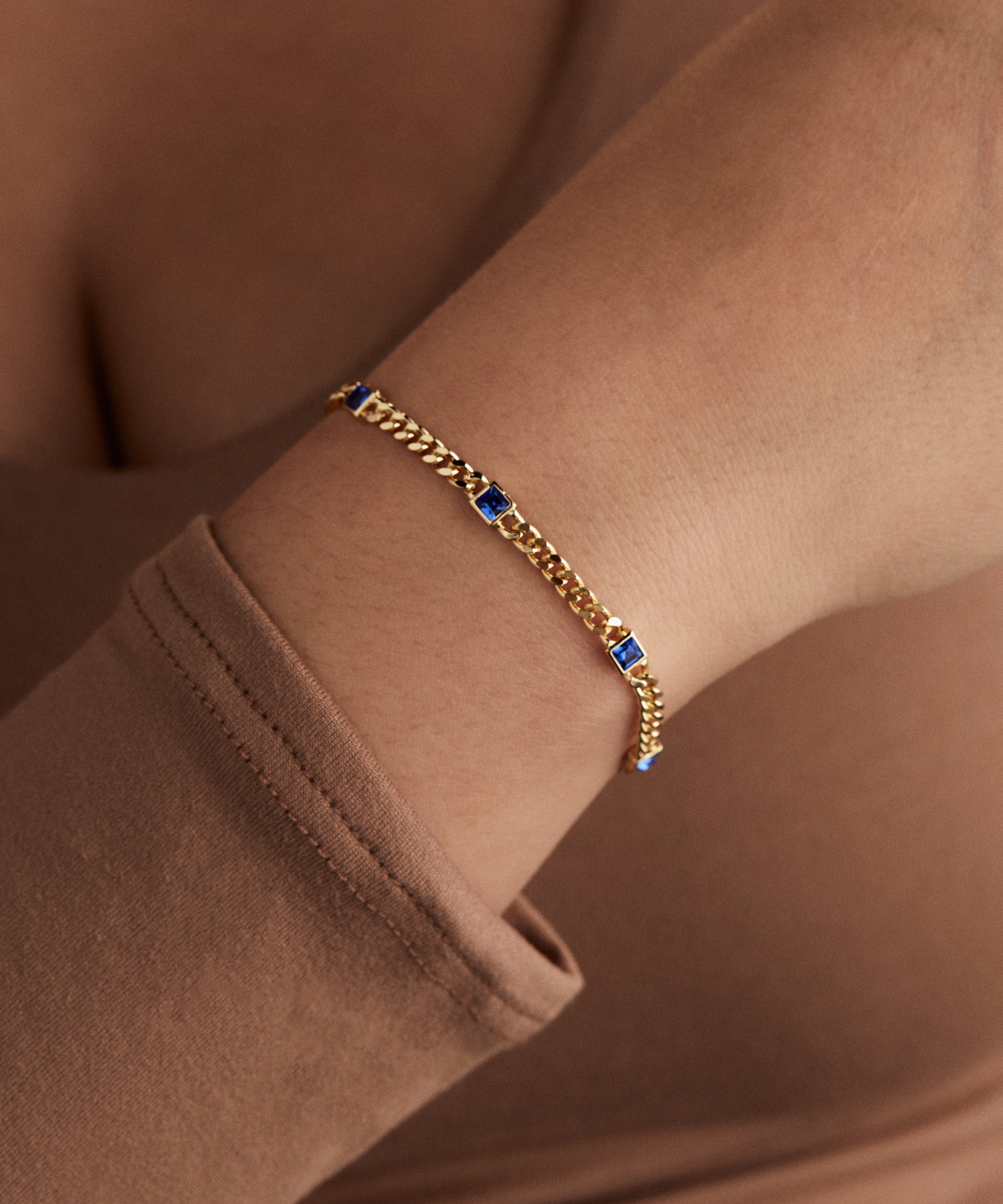September Birthstone Sapphire Curb Chain Bracelet
