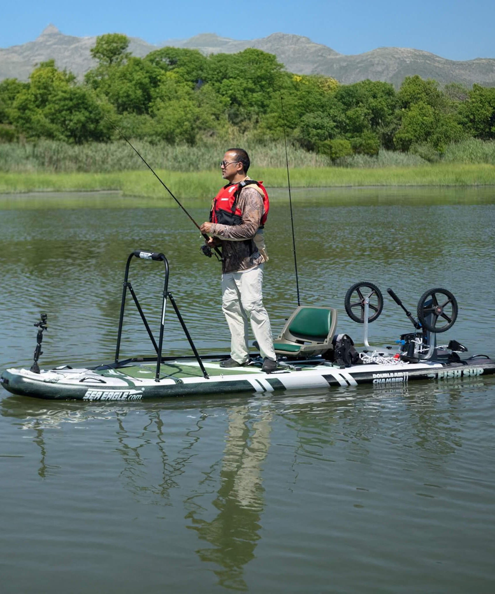 Sea Eagle FS1210 FishSUP 1-Person Inflatable Fishing Stand-Up Paddleboard [FS1210K] (SAK79218)