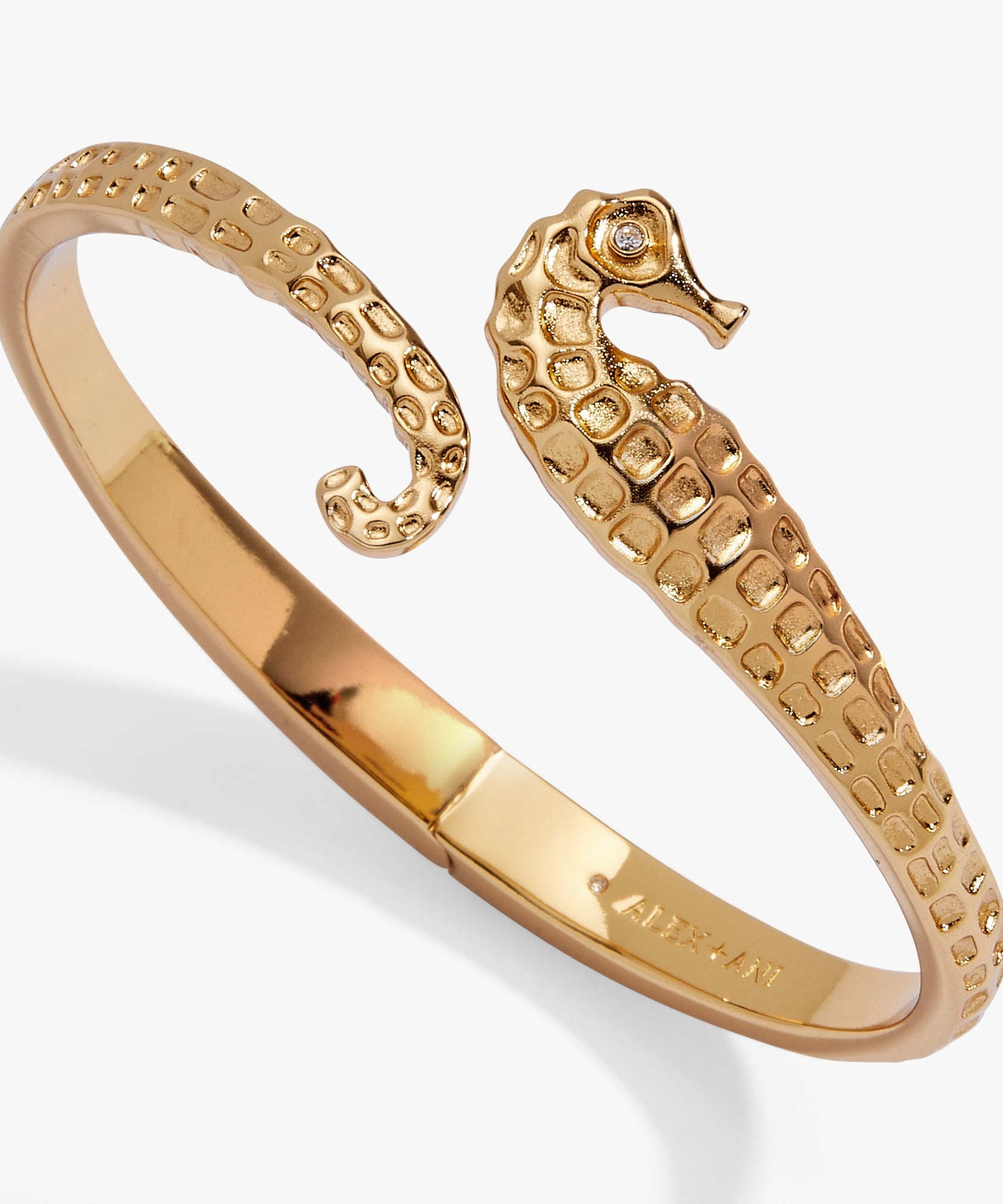 Seahorse Bypass Cuff