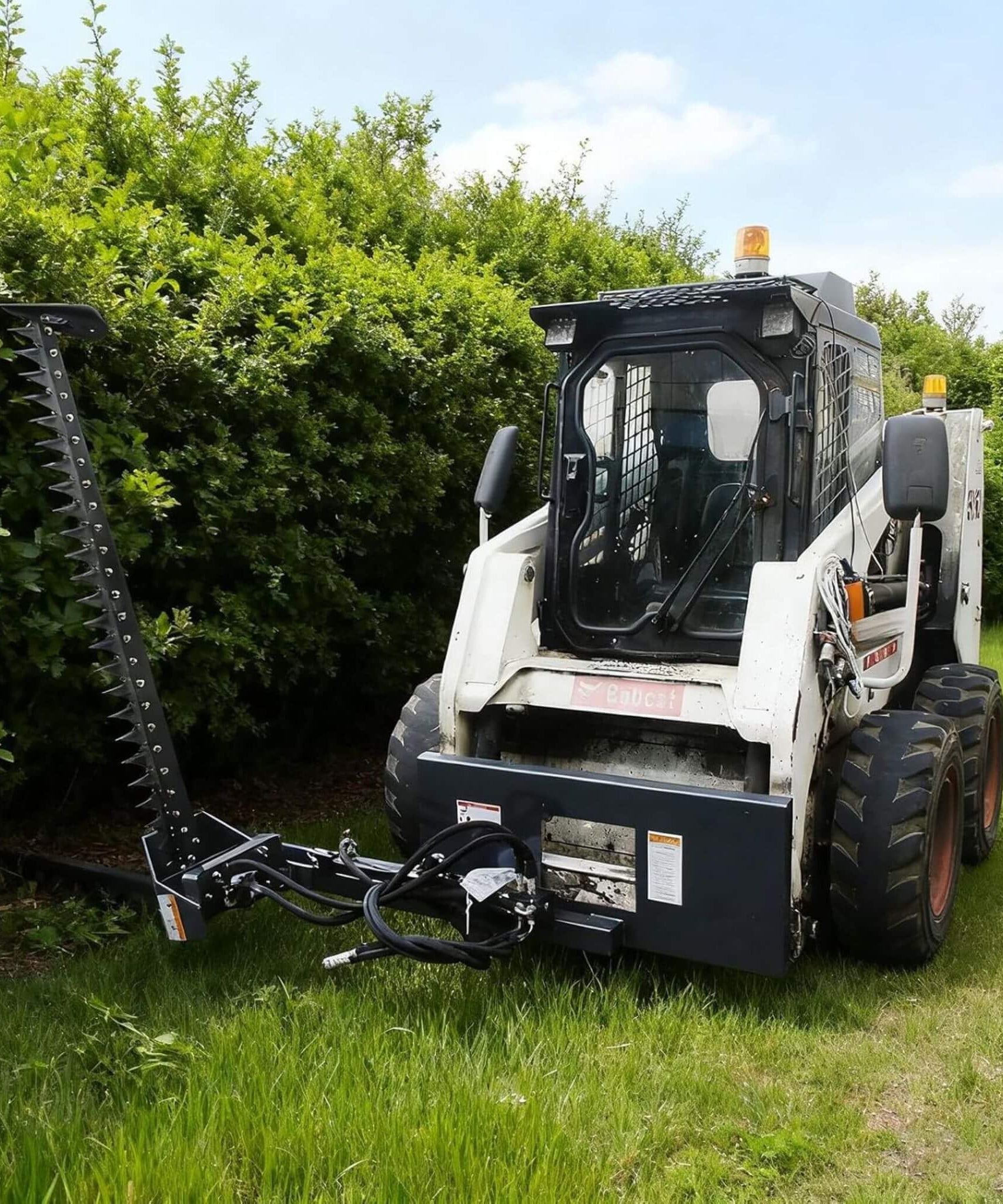 Heavy-Duty 72-Inch Sickle Bar Mower Skid Steer Loader Attachment (SAK81490)