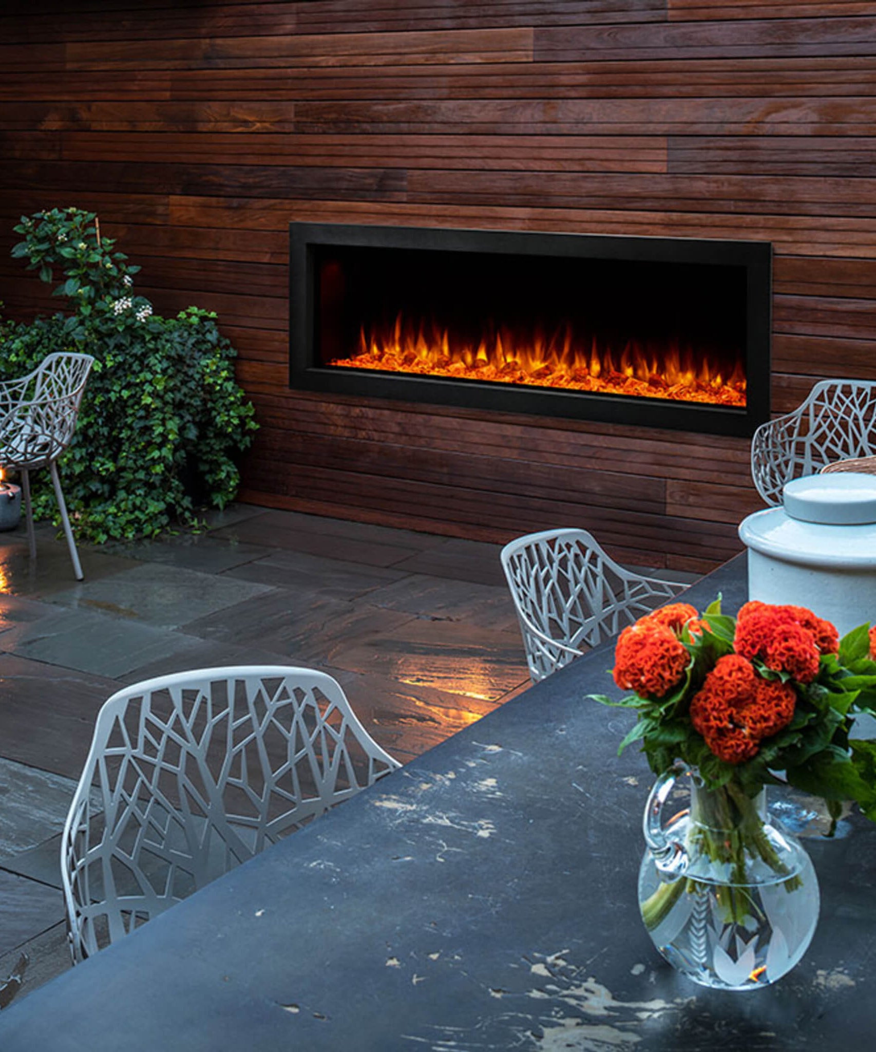 SimpliFire Forum Outdoor Electric Fireplace [SF-OD43/55] (SAK81631)