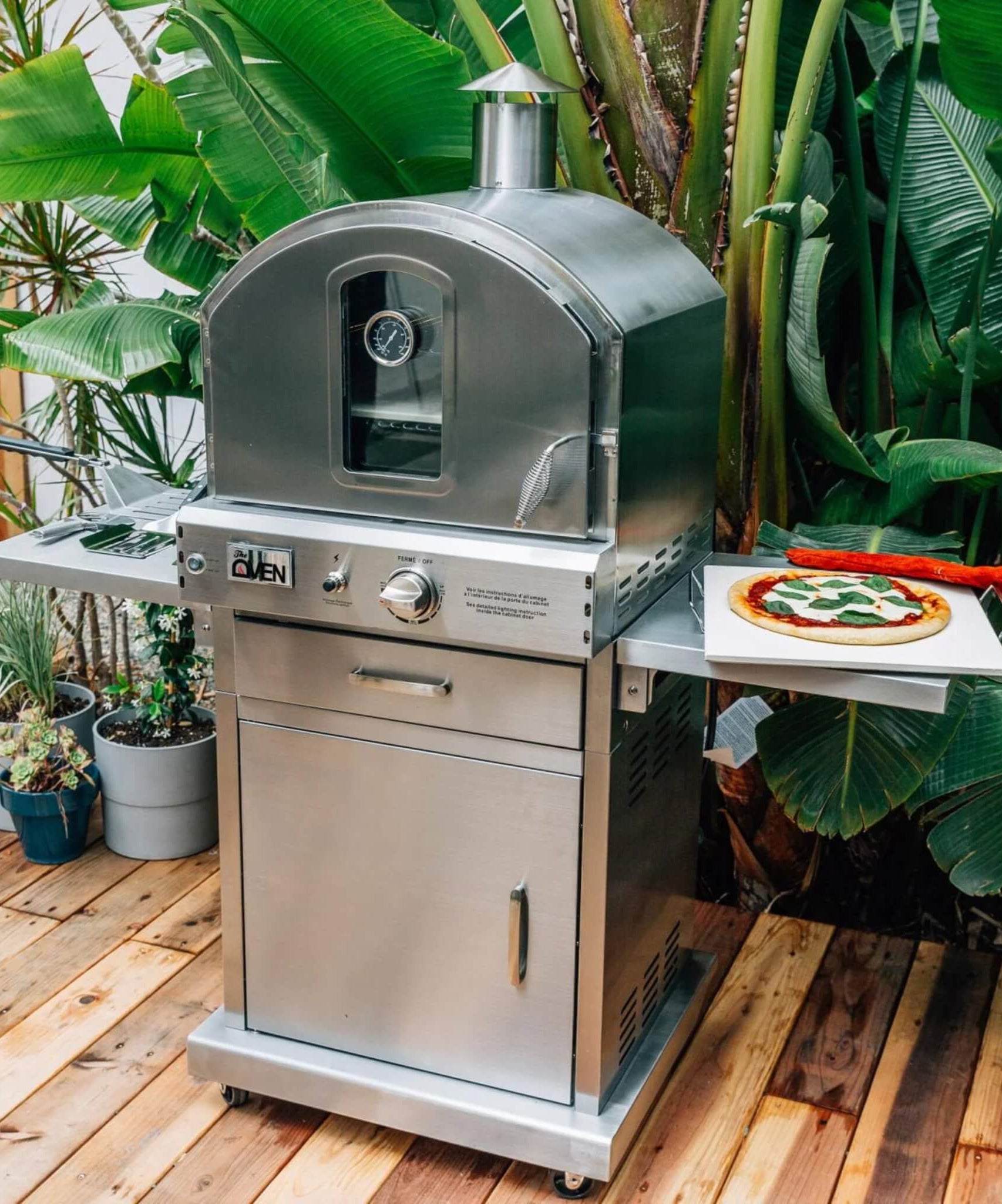 Summerset 60-Inch Outdoor Freestanding Gas Pizza Oven [SS-OVFS-LP/NG] (SAK17543)