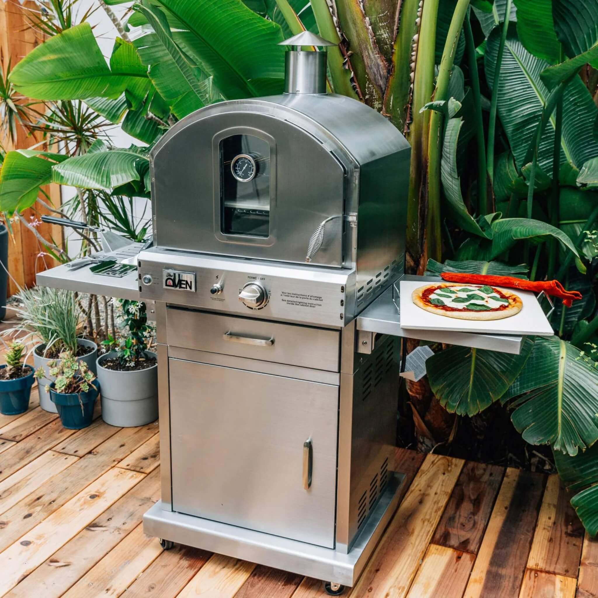 Summerset 60-Inch Outdoor Freestanding Gas Pizza Oven [SS-OVFS-LP/NG] (SAK17543)