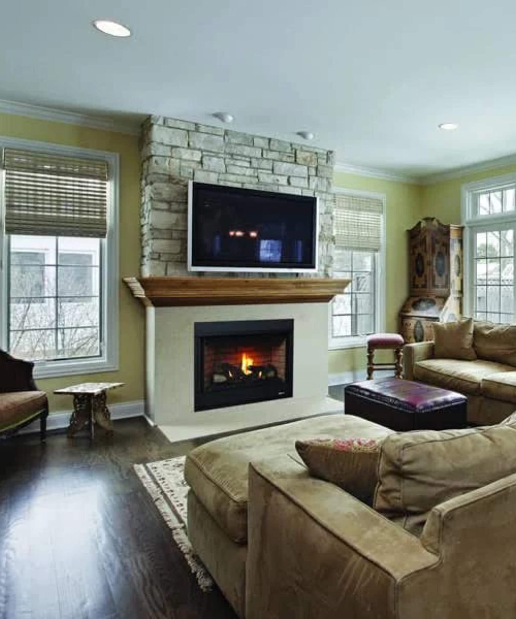 Superior Fireplaces 40-Inch Millivolt Traditional Direct Rear Vent Natural Gas Fireplace [DRT2040RMN-C] (SAK91047)